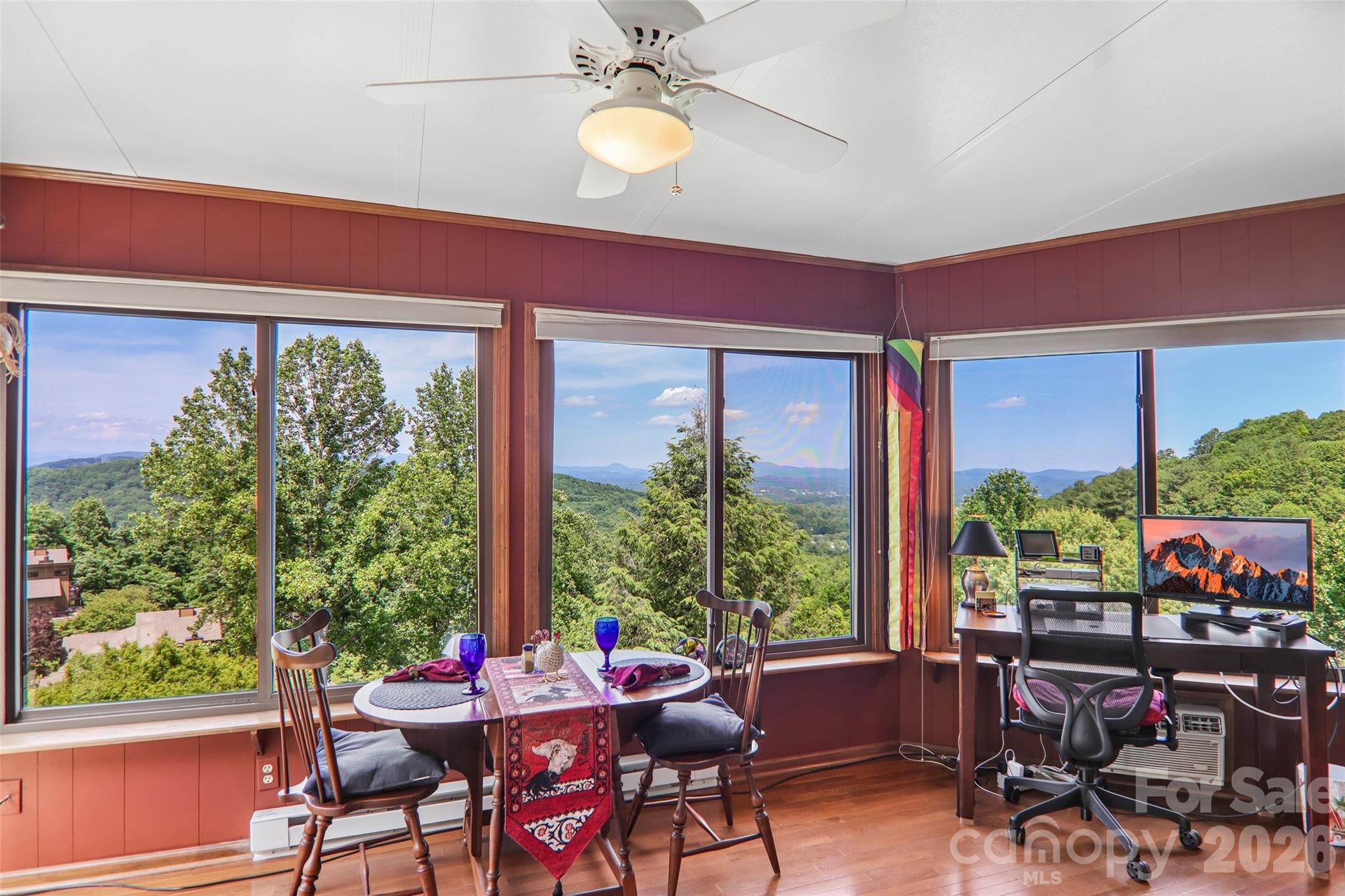 138 Woodbridge Drive — Laurel Park