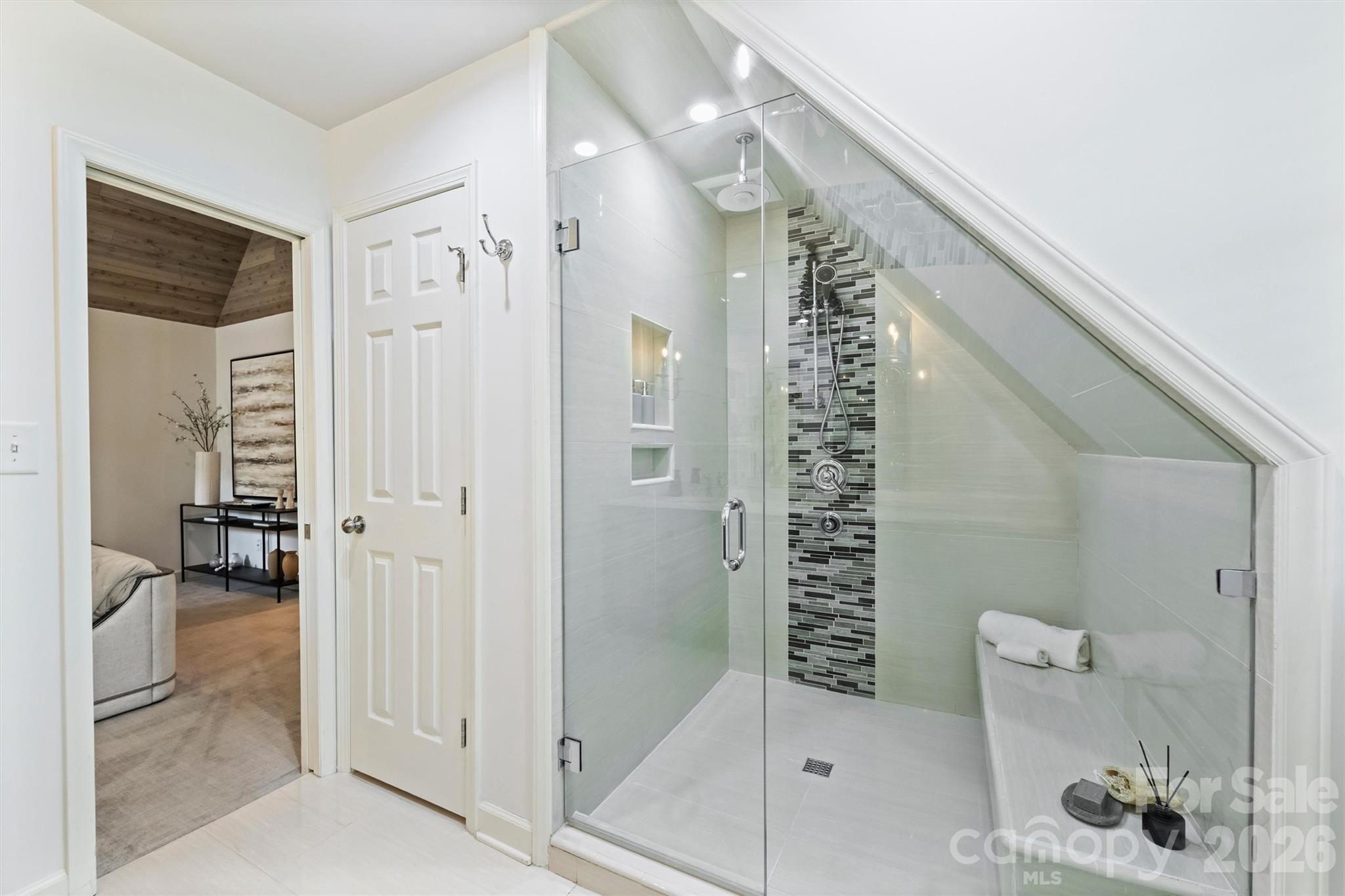 1506 Wandering Way Drive — Charlotte