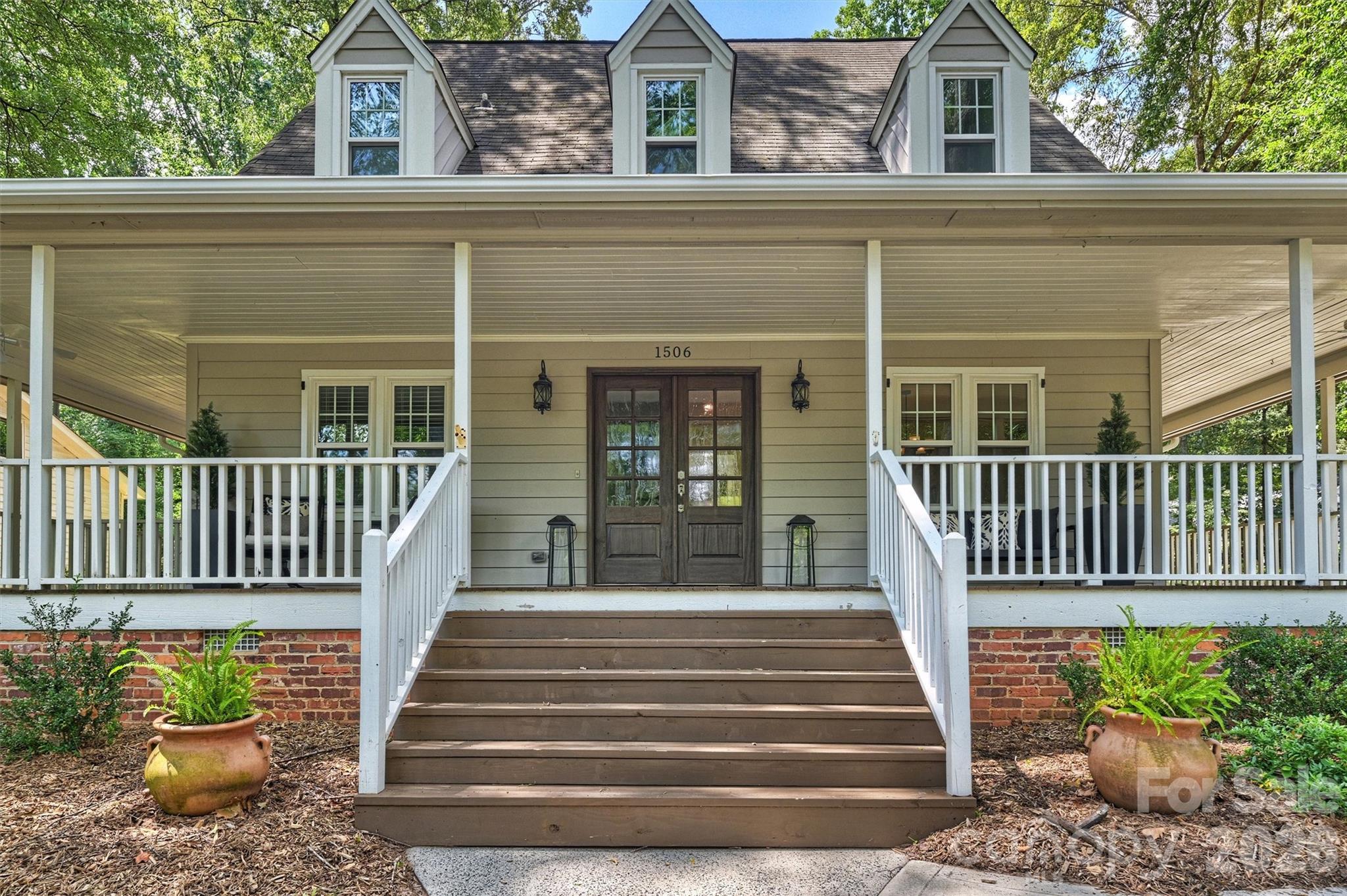 1506 Wandering Way Drive — Charlotte