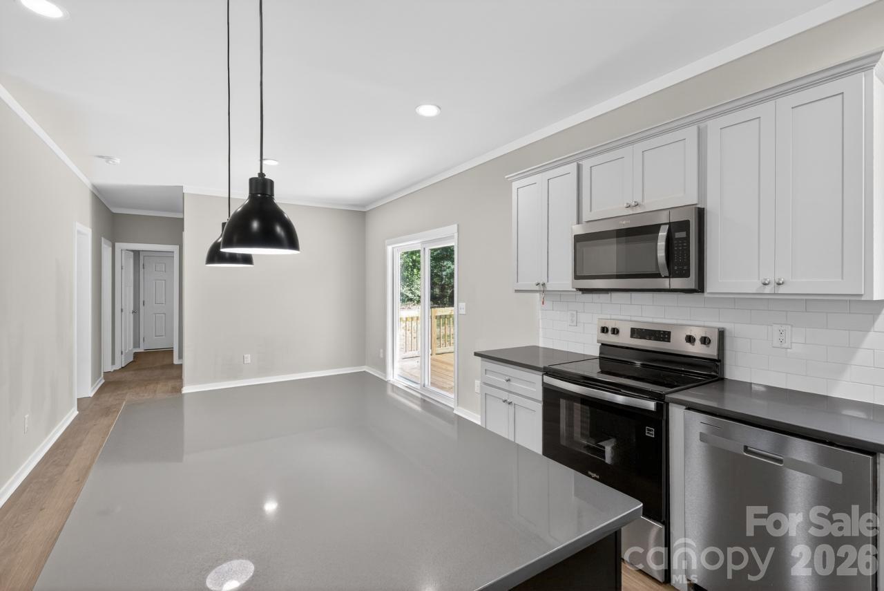 159 Evenfall Lane — Columbus