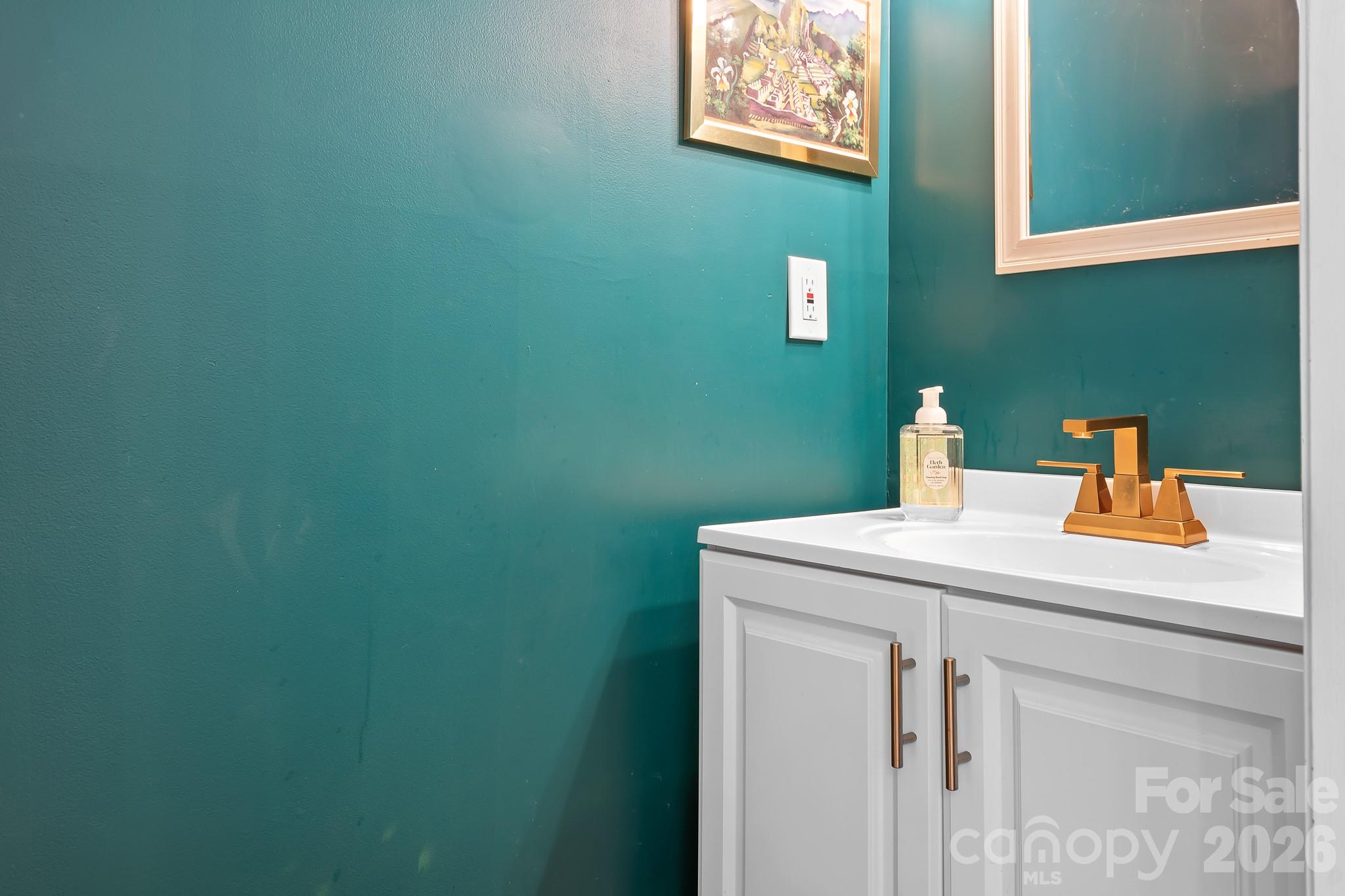 8159 Circle Tree Lane — Charlotte