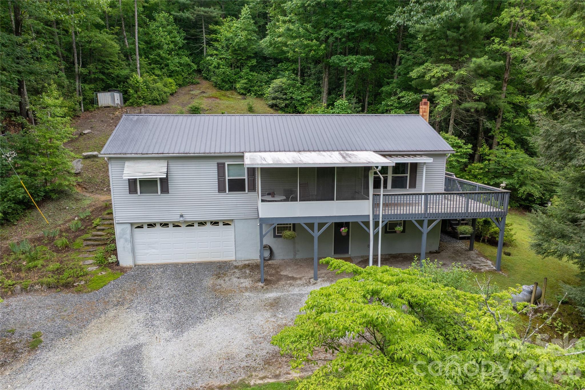 125 Round Mountain Road — Brevard