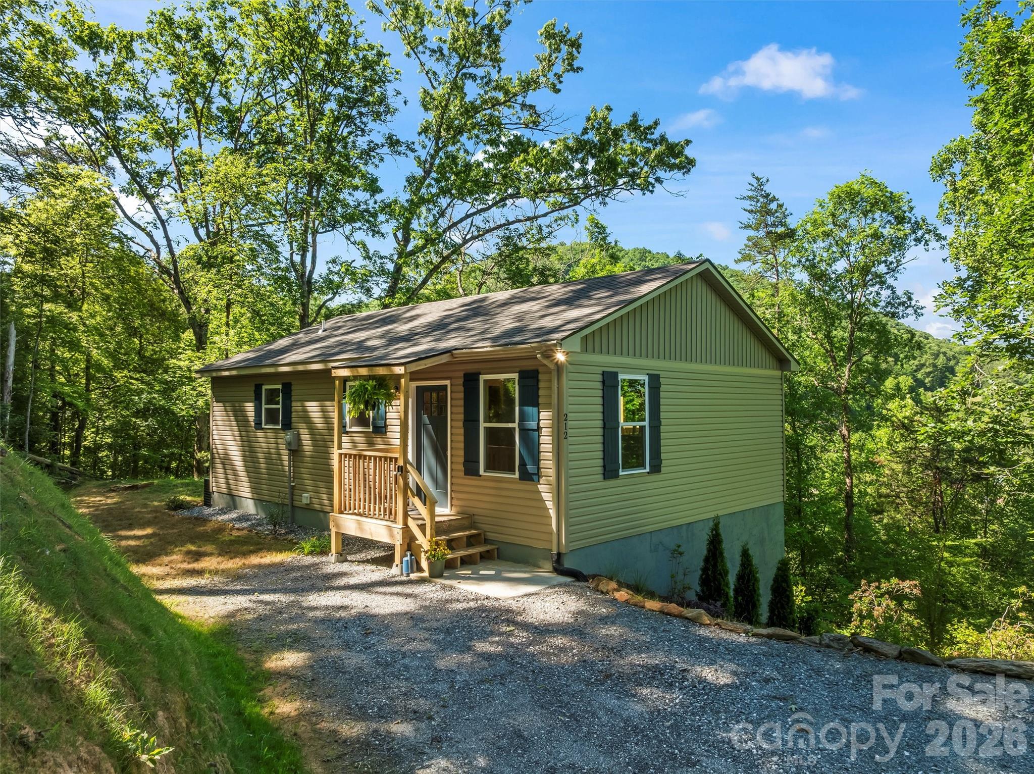 212 Brigsy Lane — Whittier