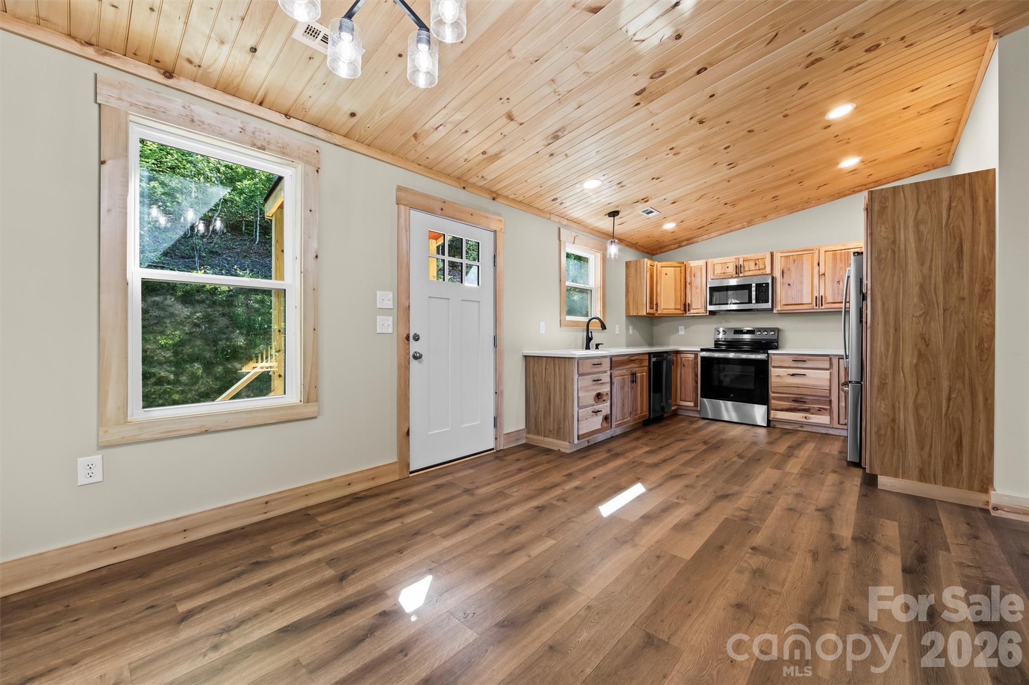 212 Brigsy Lane — Whittier