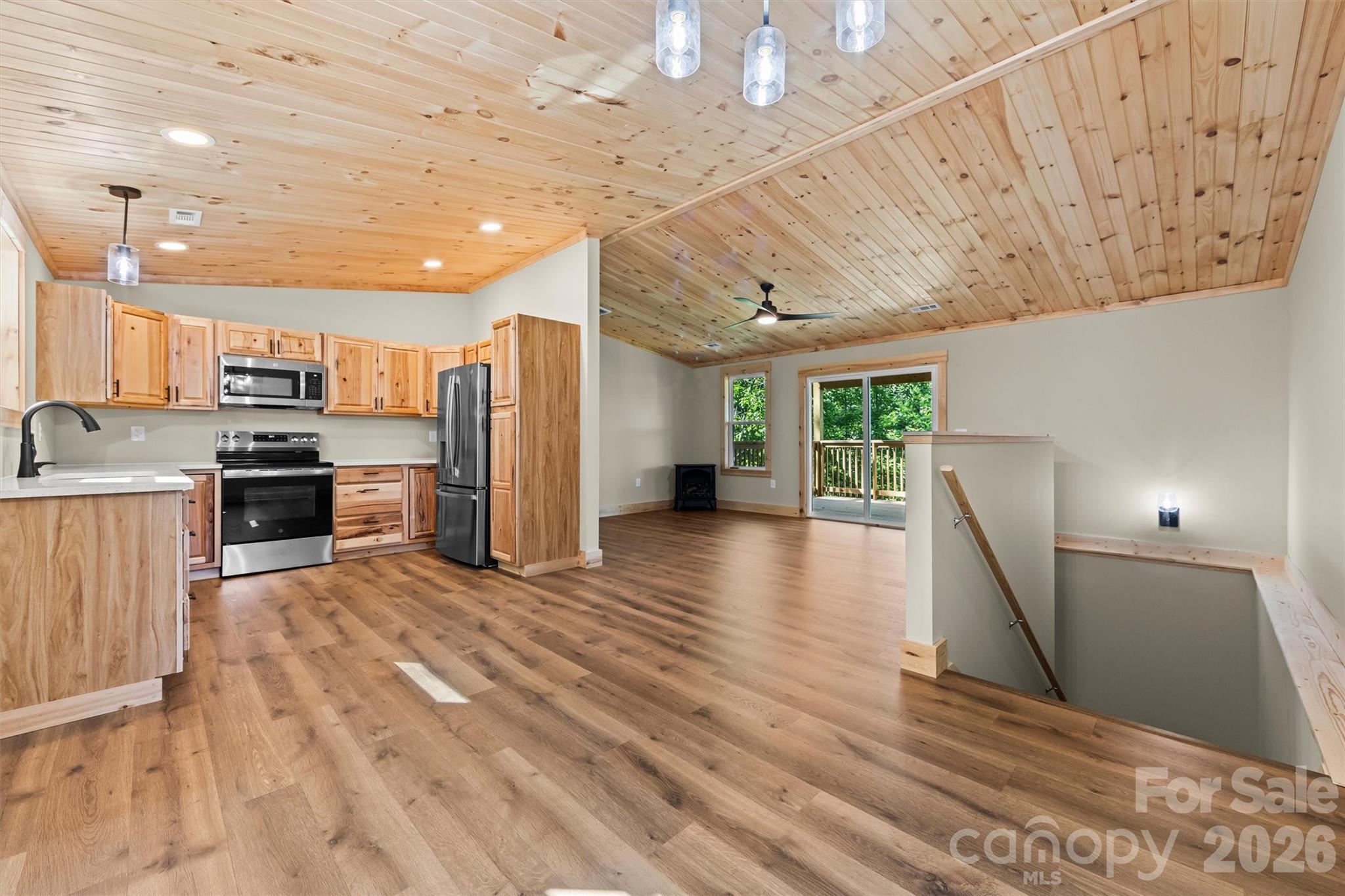 212 Brigsy Lane — Whittier