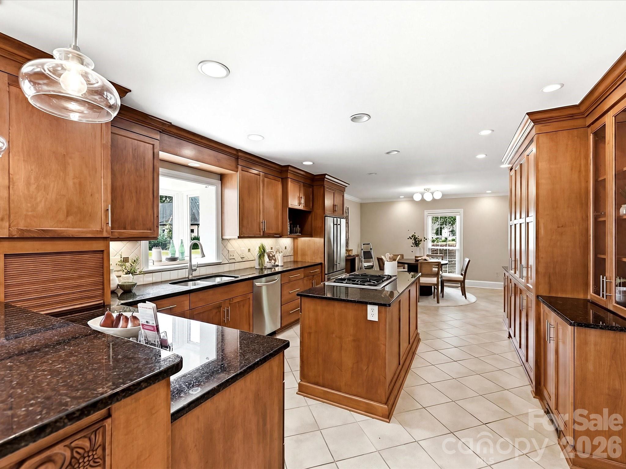 3921 River Ridge Road — Charlotte