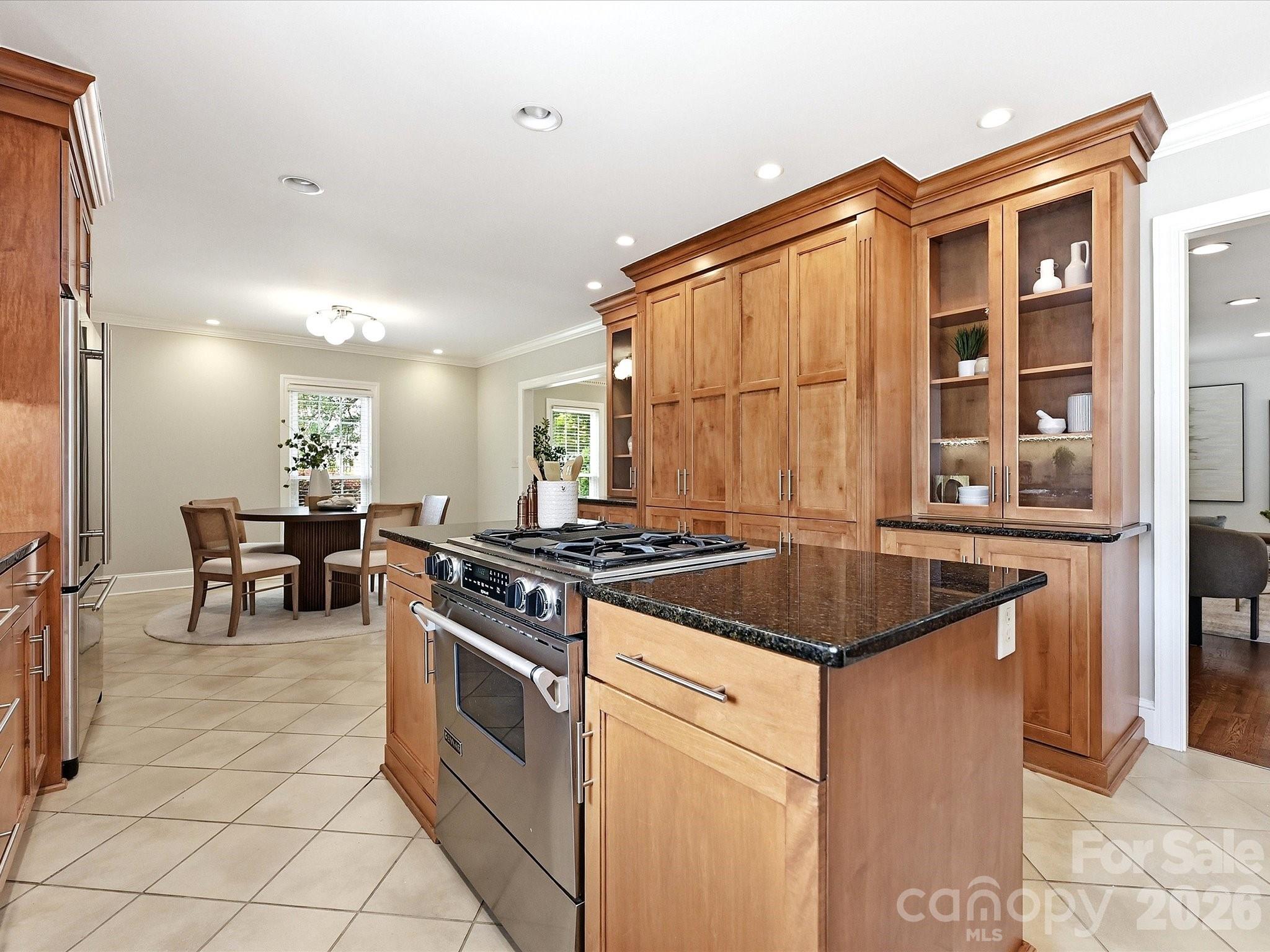 3921 River Ridge Road — Charlotte