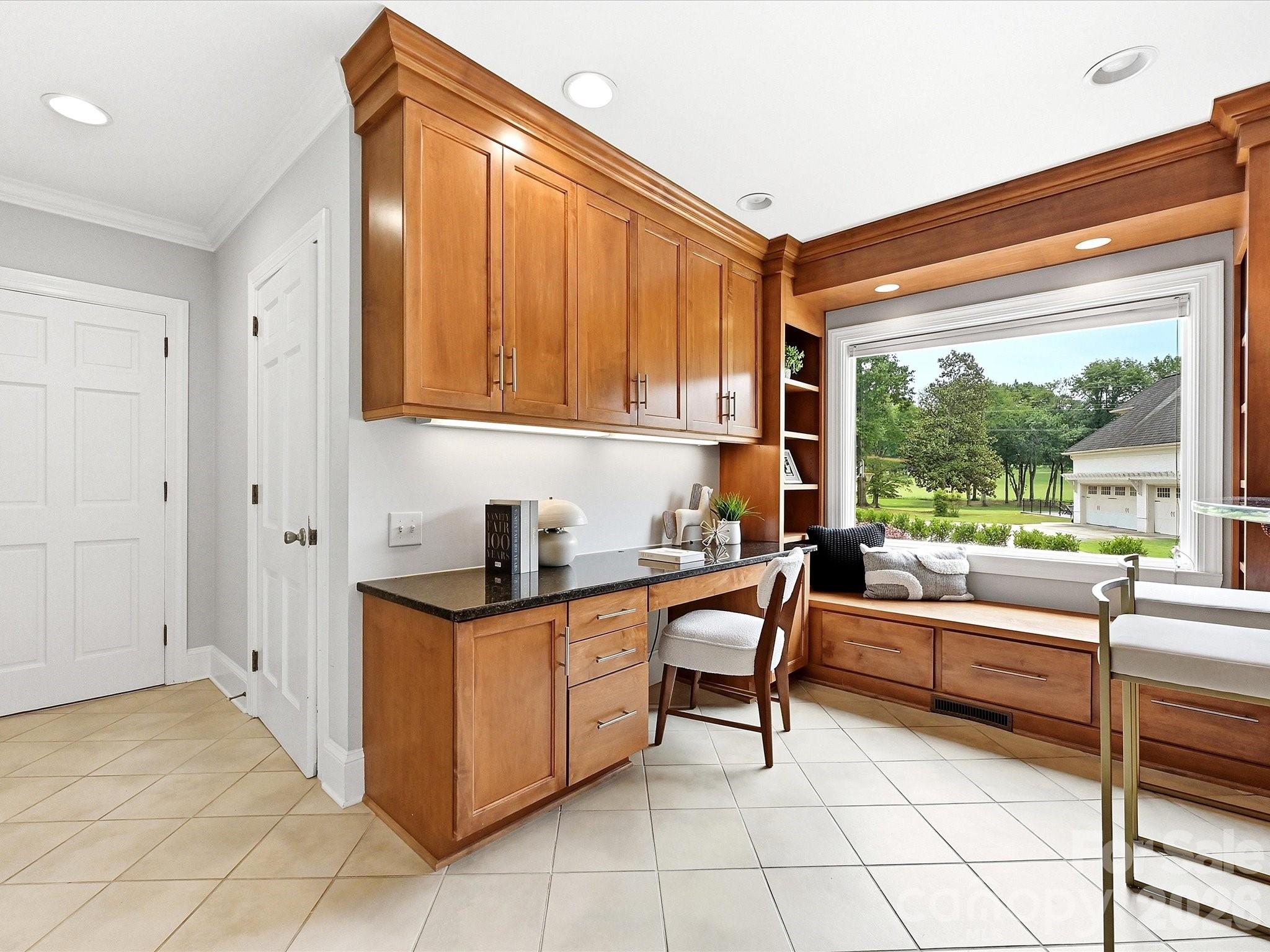 3921 River Ridge Road — Charlotte