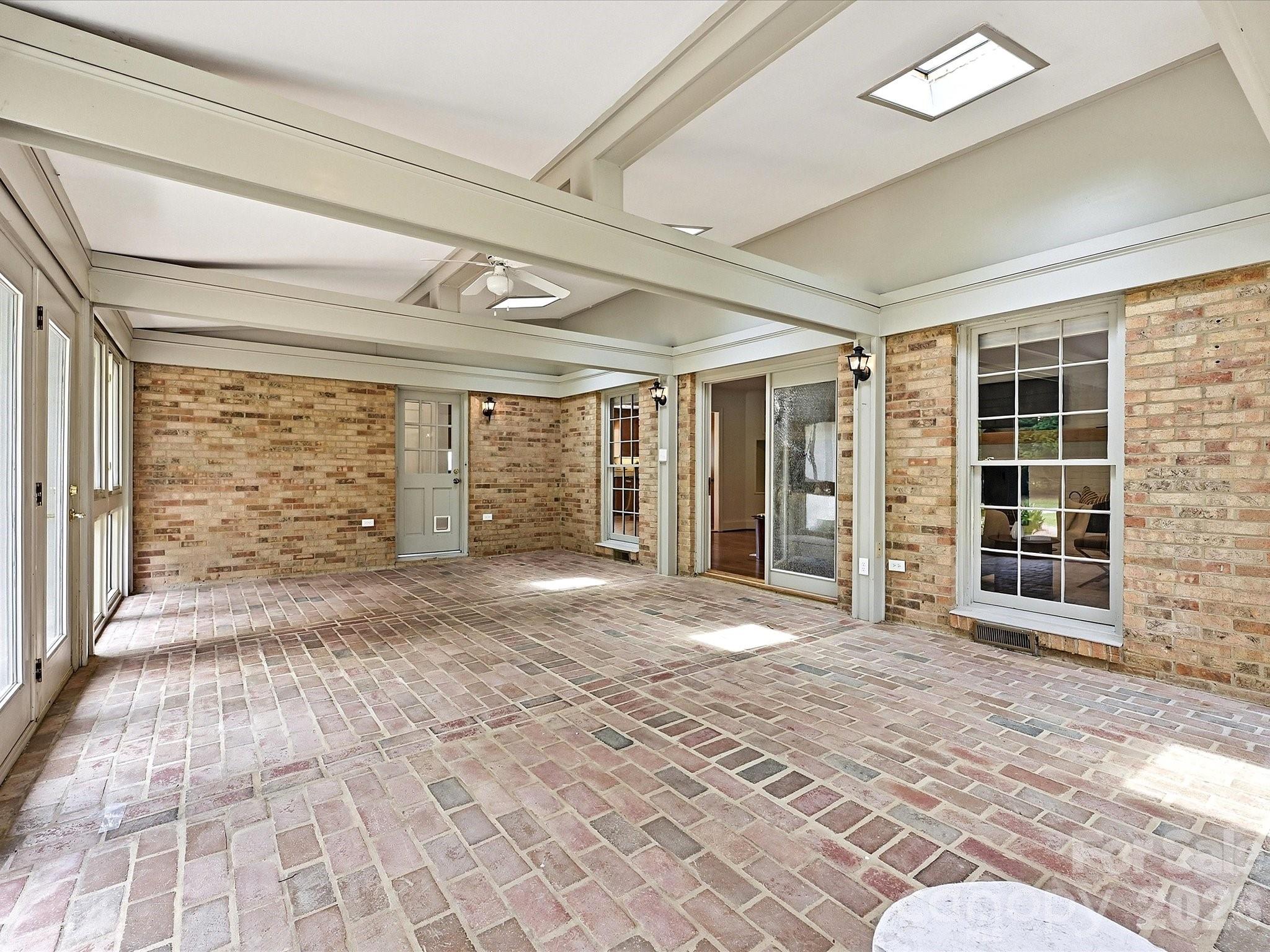 3921 River Ridge Road — Charlotte