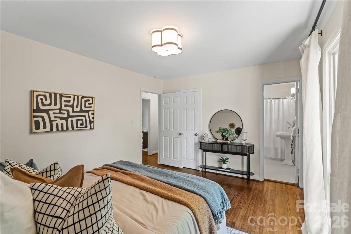 4439 Applegate Road — Charlotte