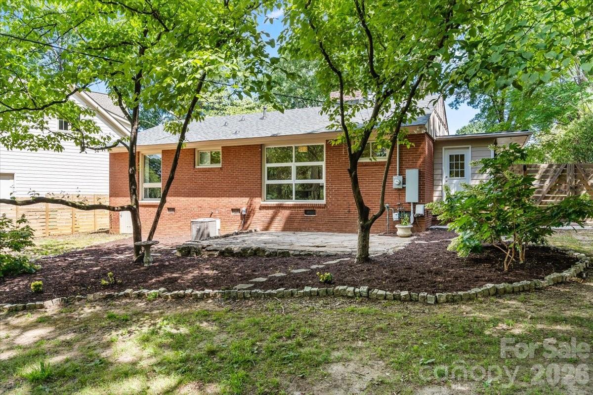4439 Applegate Road — Charlotte