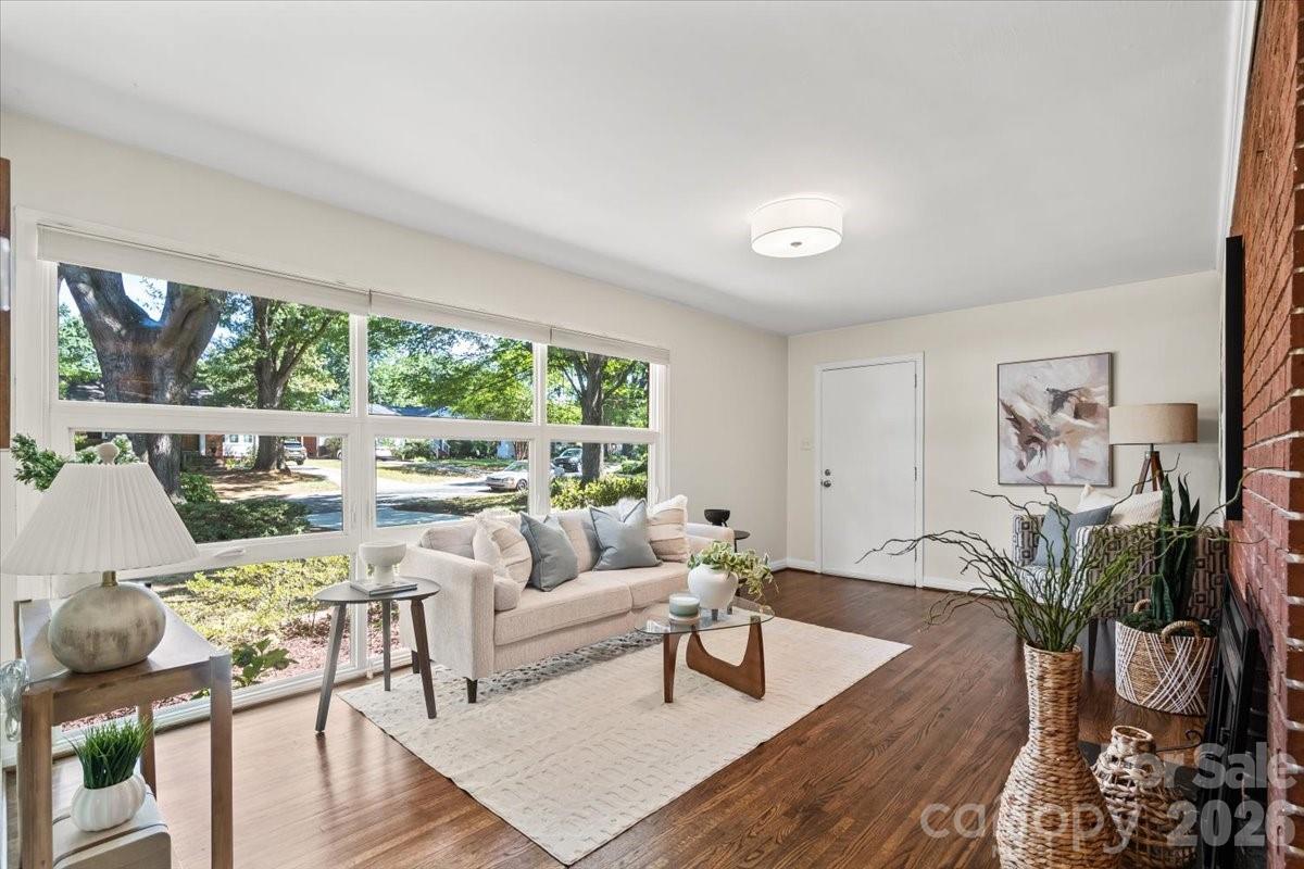 4439 Applegate Road — Charlotte