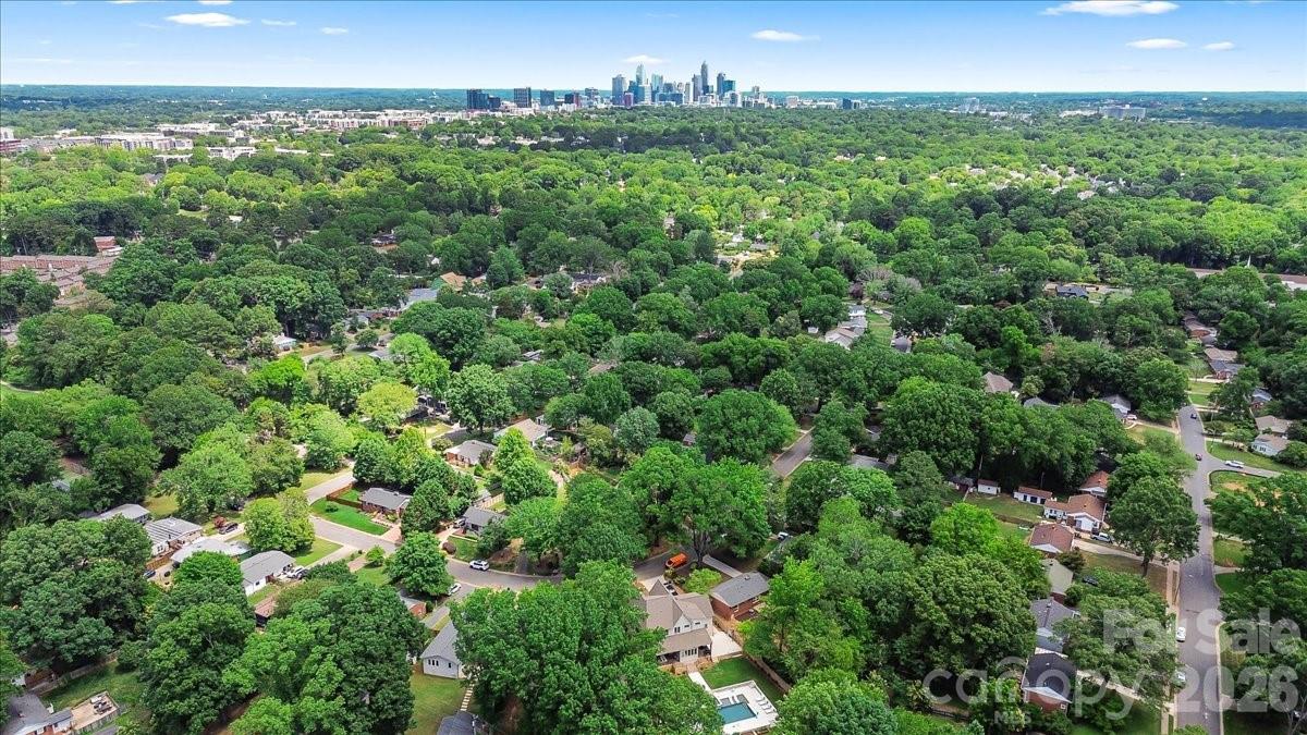 4439 Applegate Road — Charlotte
