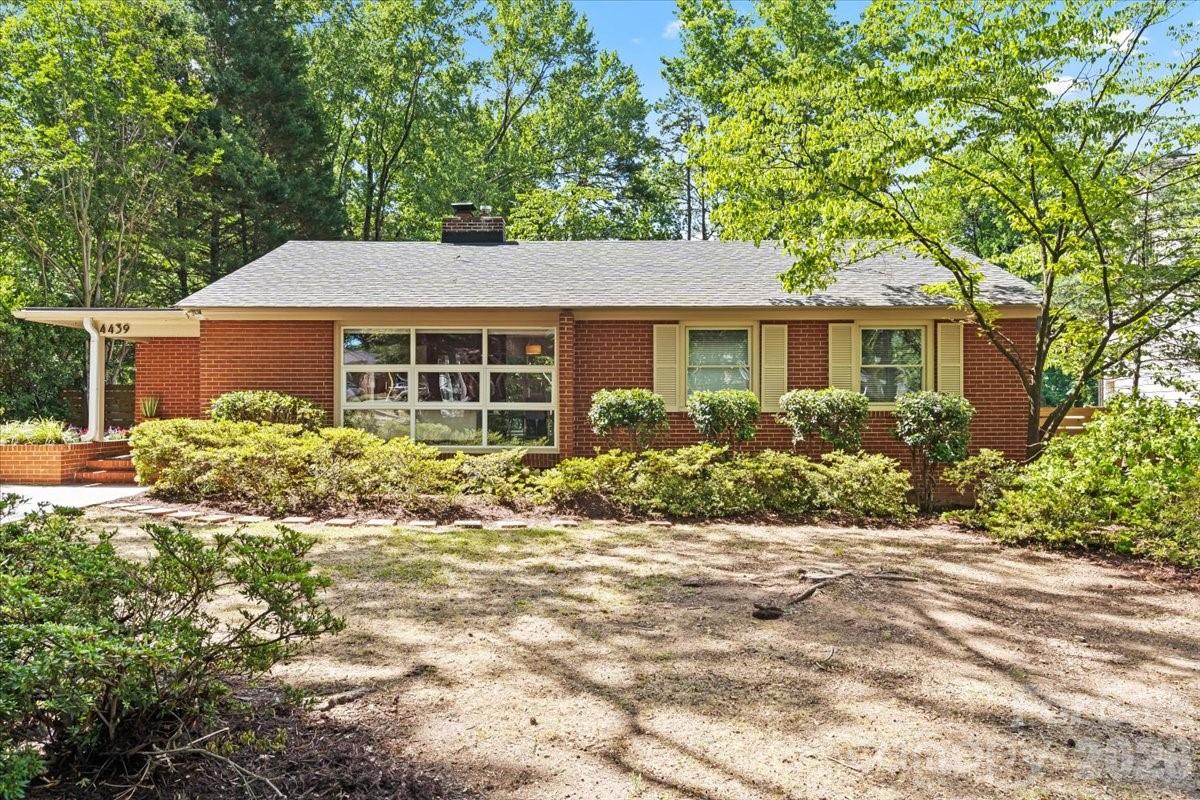 4439 Applegate Road — Charlotte