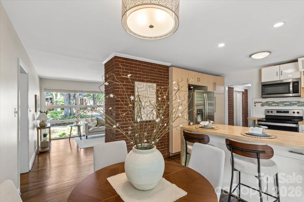 4439 Applegate Road — Charlotte
