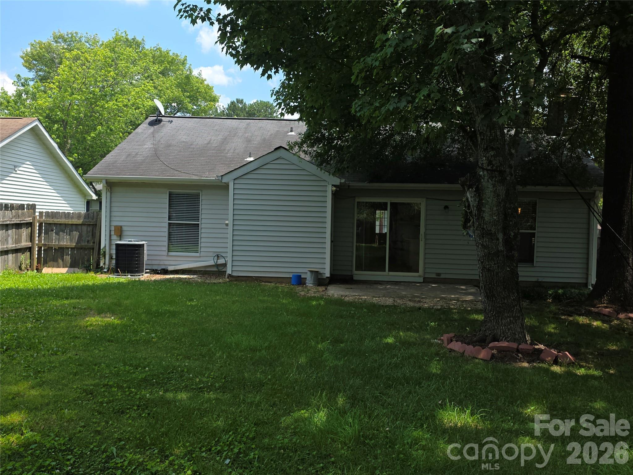 4827 Harri Ann Drive — Charlotte