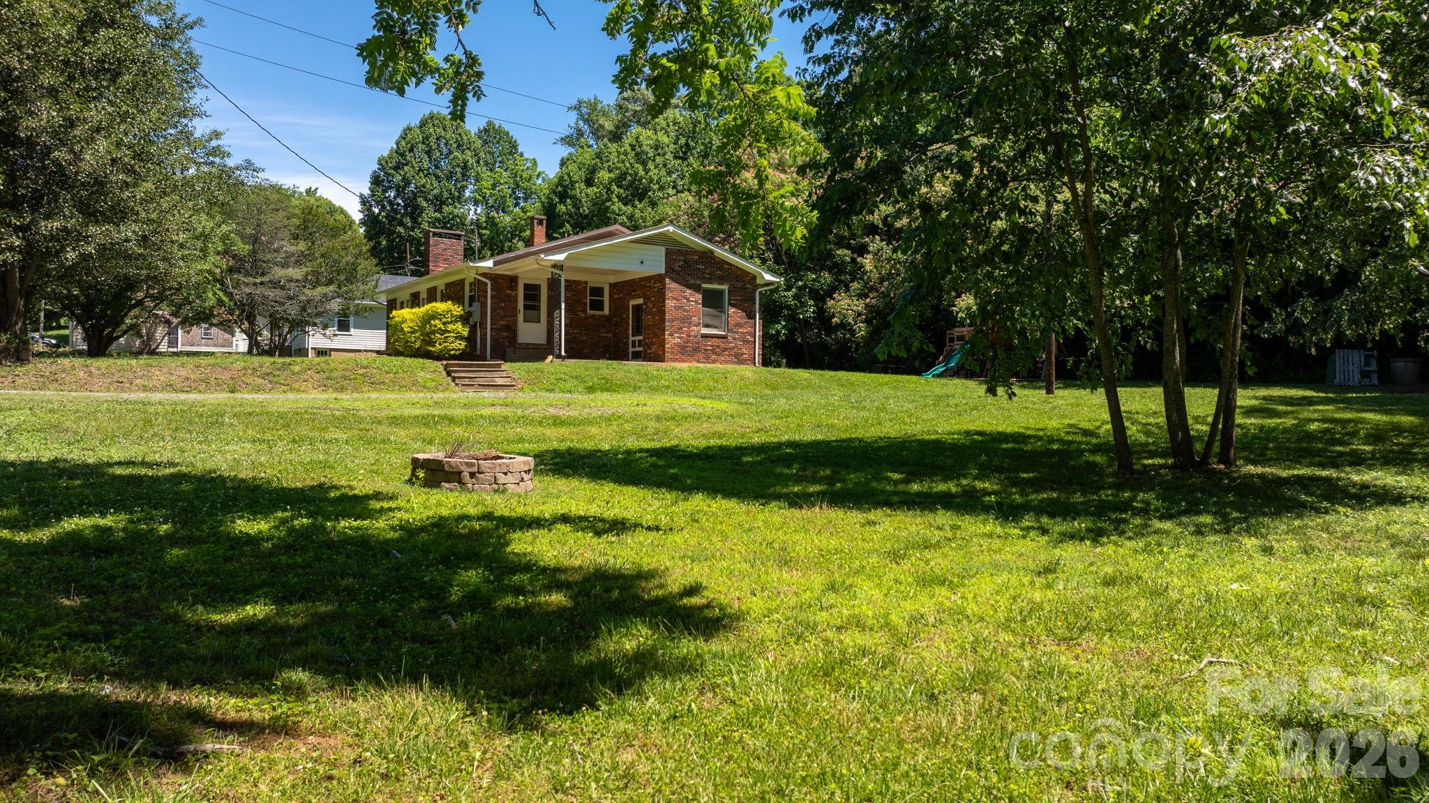 333 Chapel Hill Church Loop — Marion