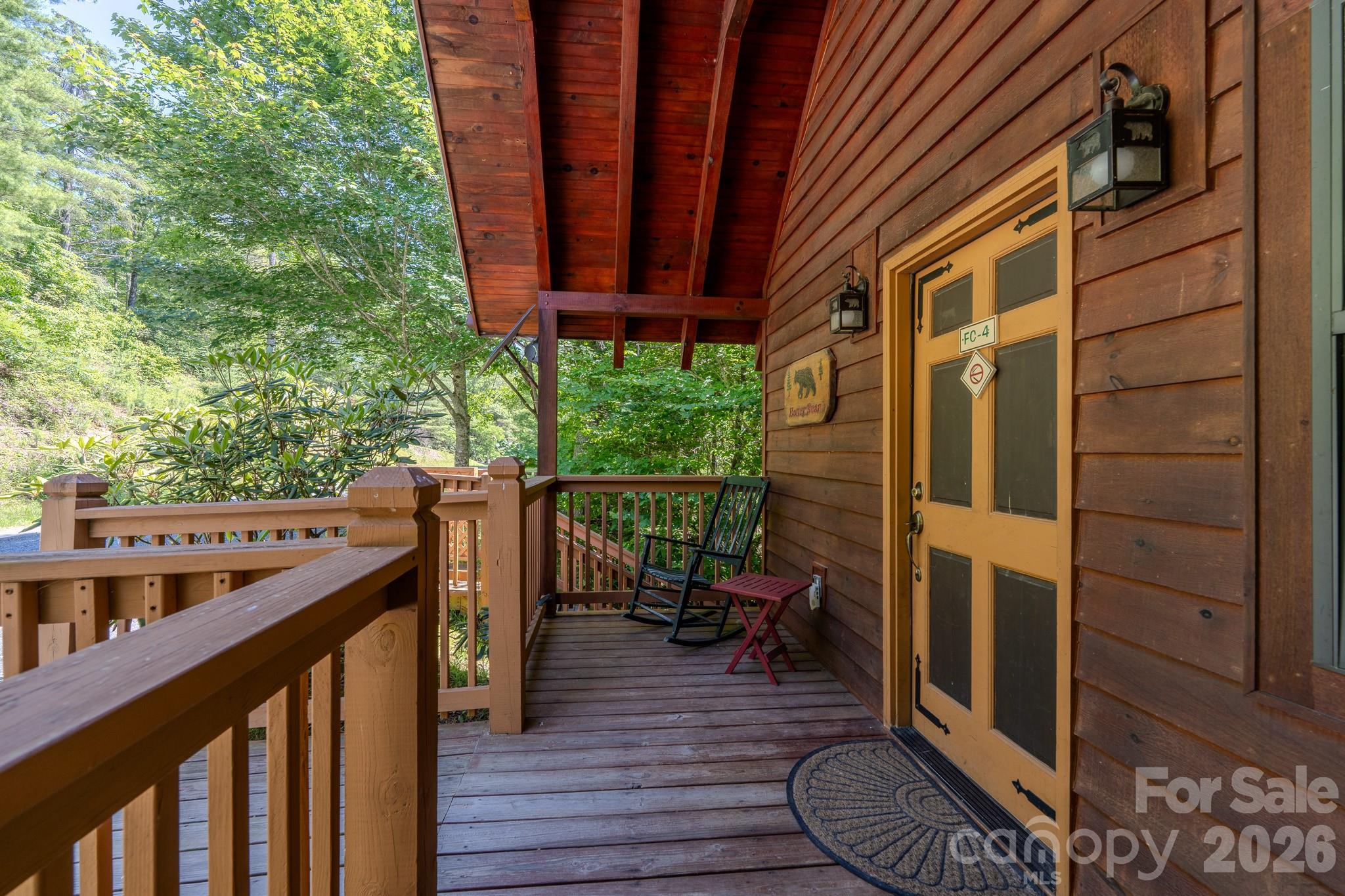 49 Creekside Loop — Spruce Pine