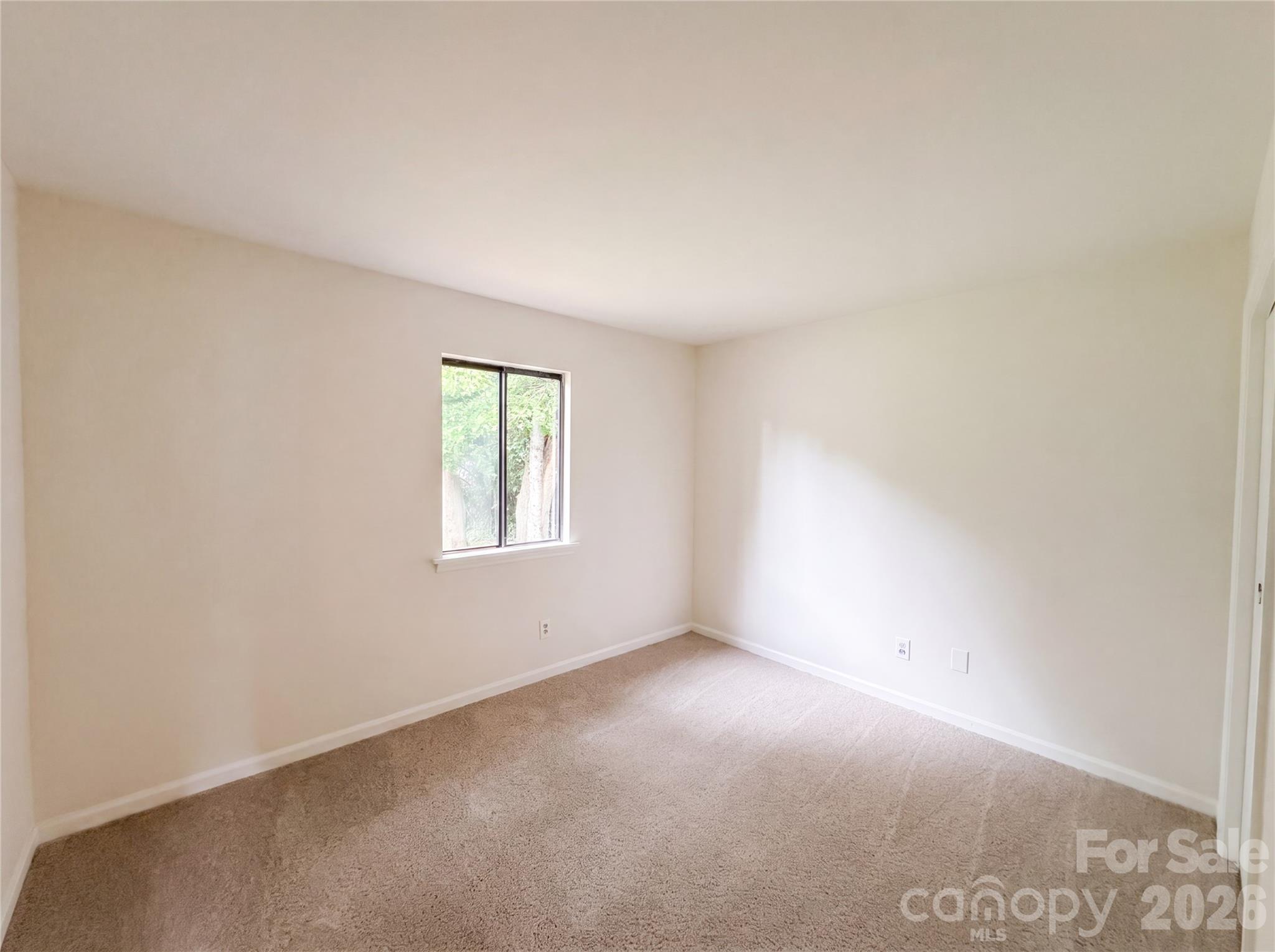10015 Garth Wood Road — Charlotte
