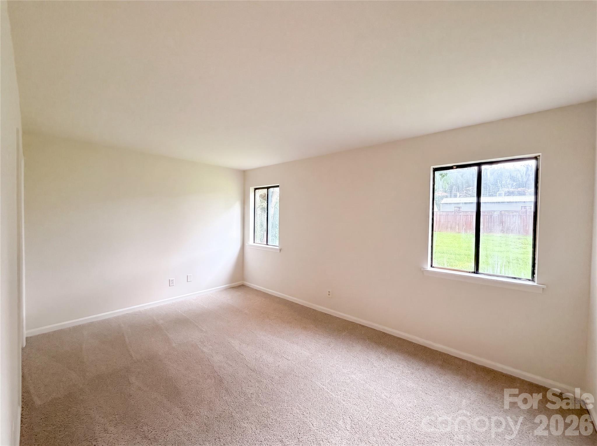 10015 Garth Wood Road — Charlotte