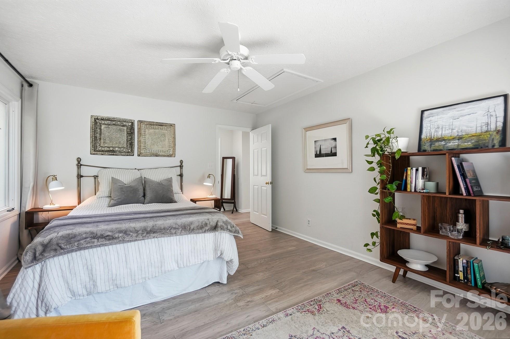 31002 Executive Point — Tega Cay