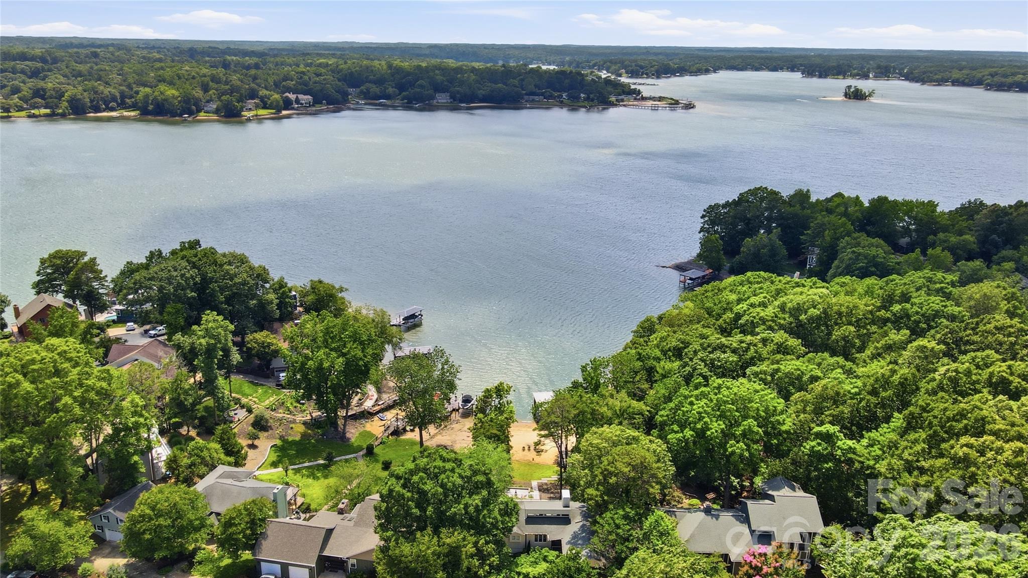 31002 Executive Point — Tega Cay