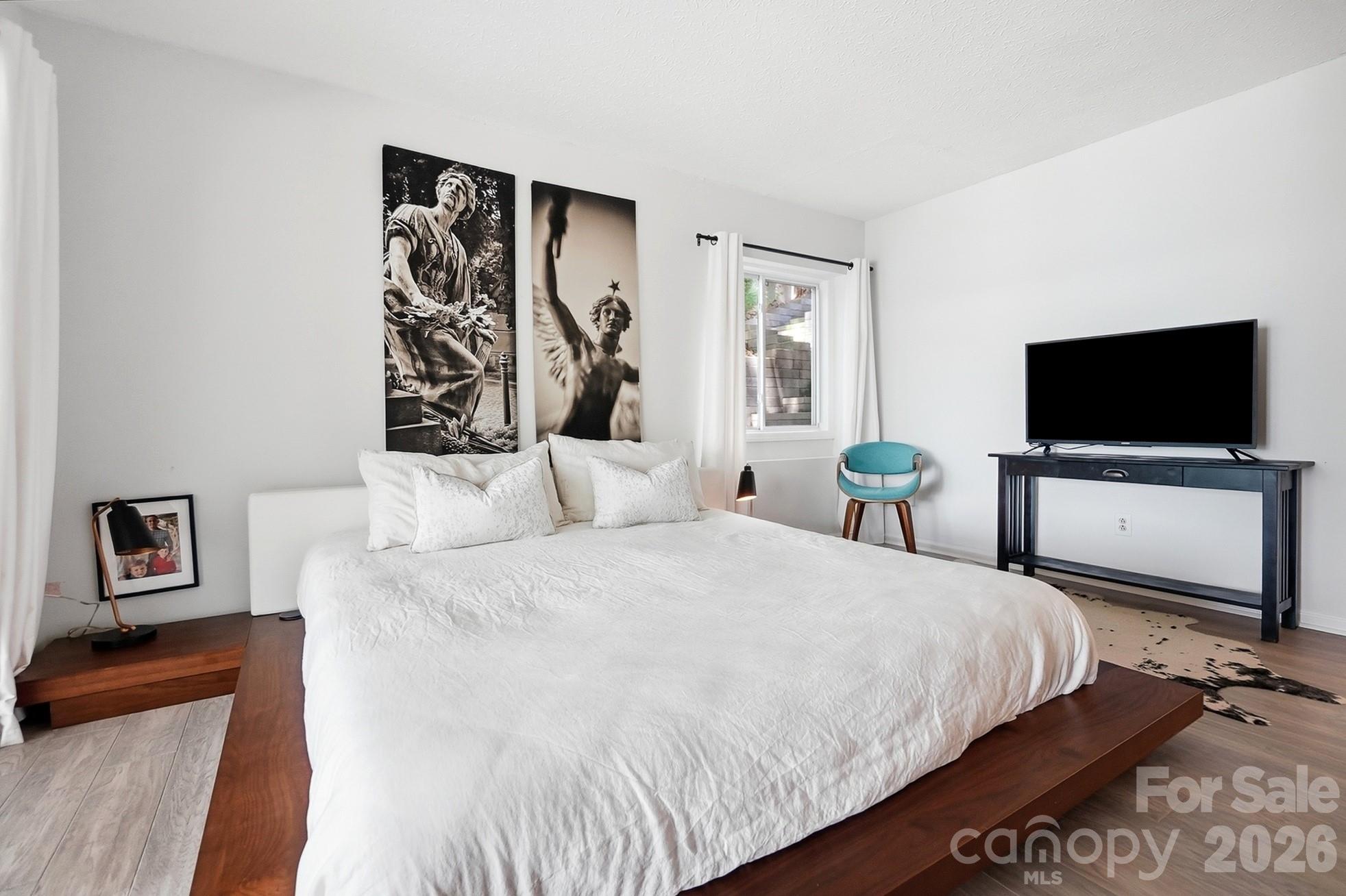 31002 Executive Point — Tega Cay
