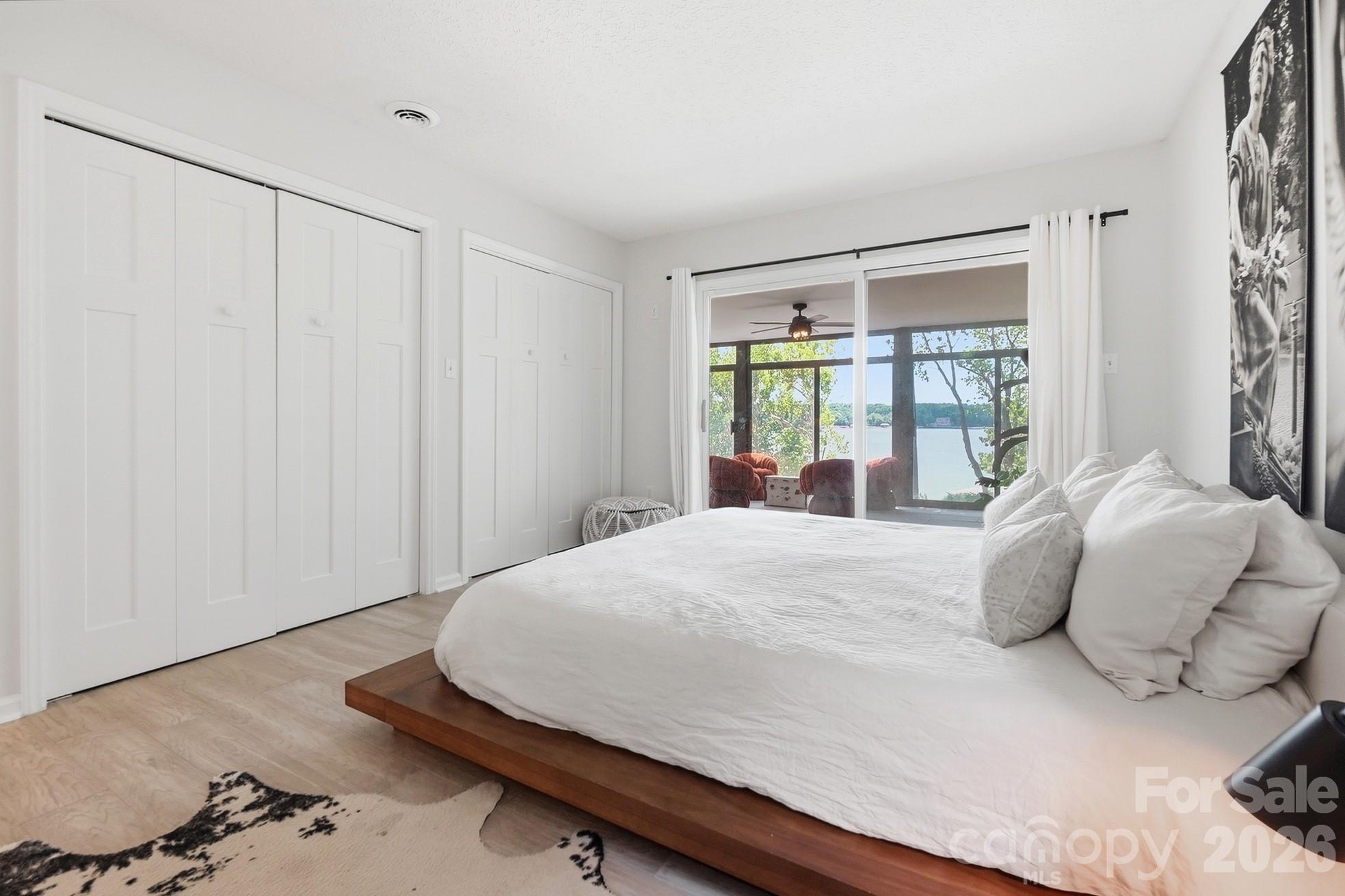 31002 Executive Point — Tega Cay