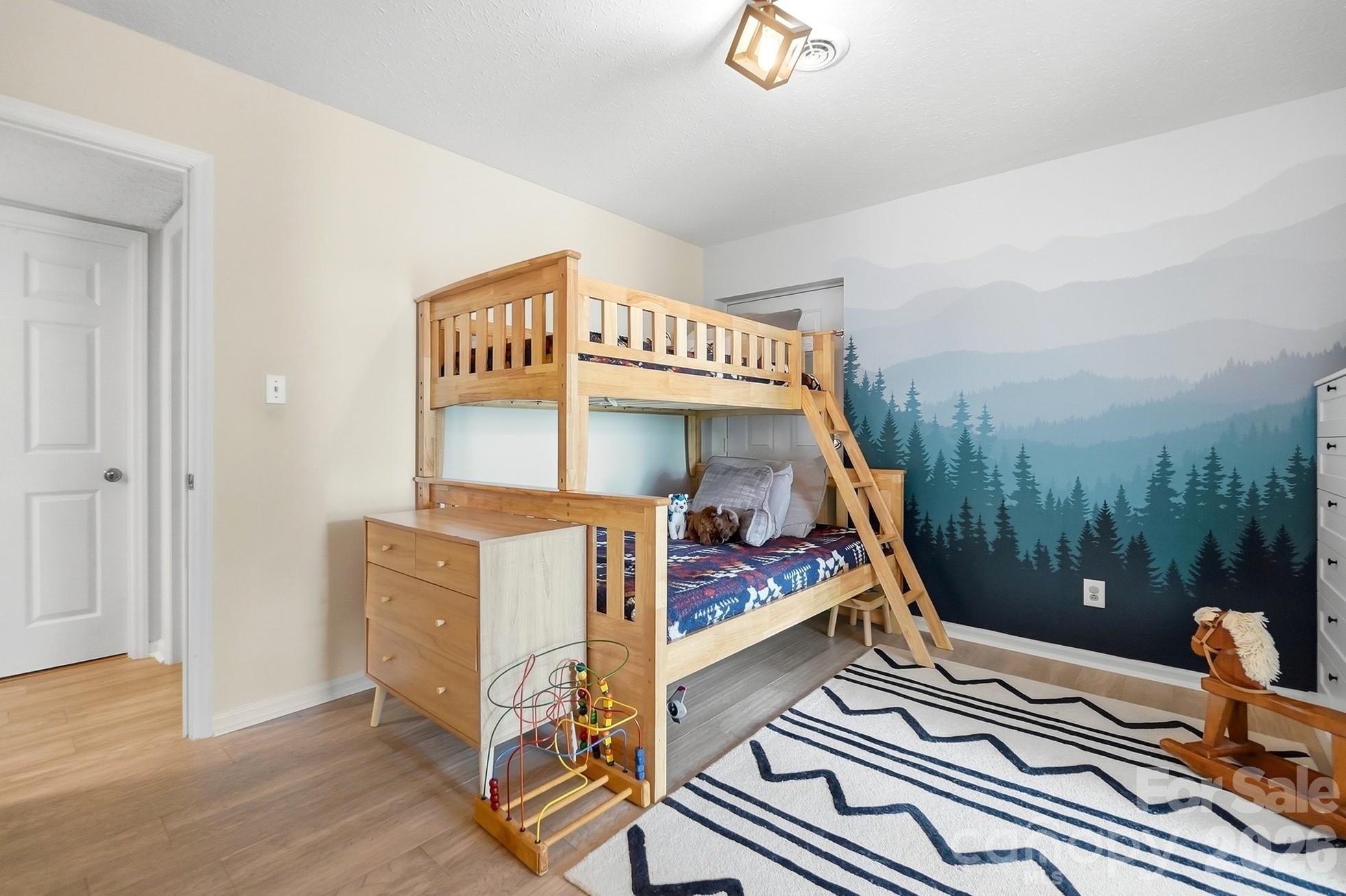 31002 Executive Point — Tega Cay