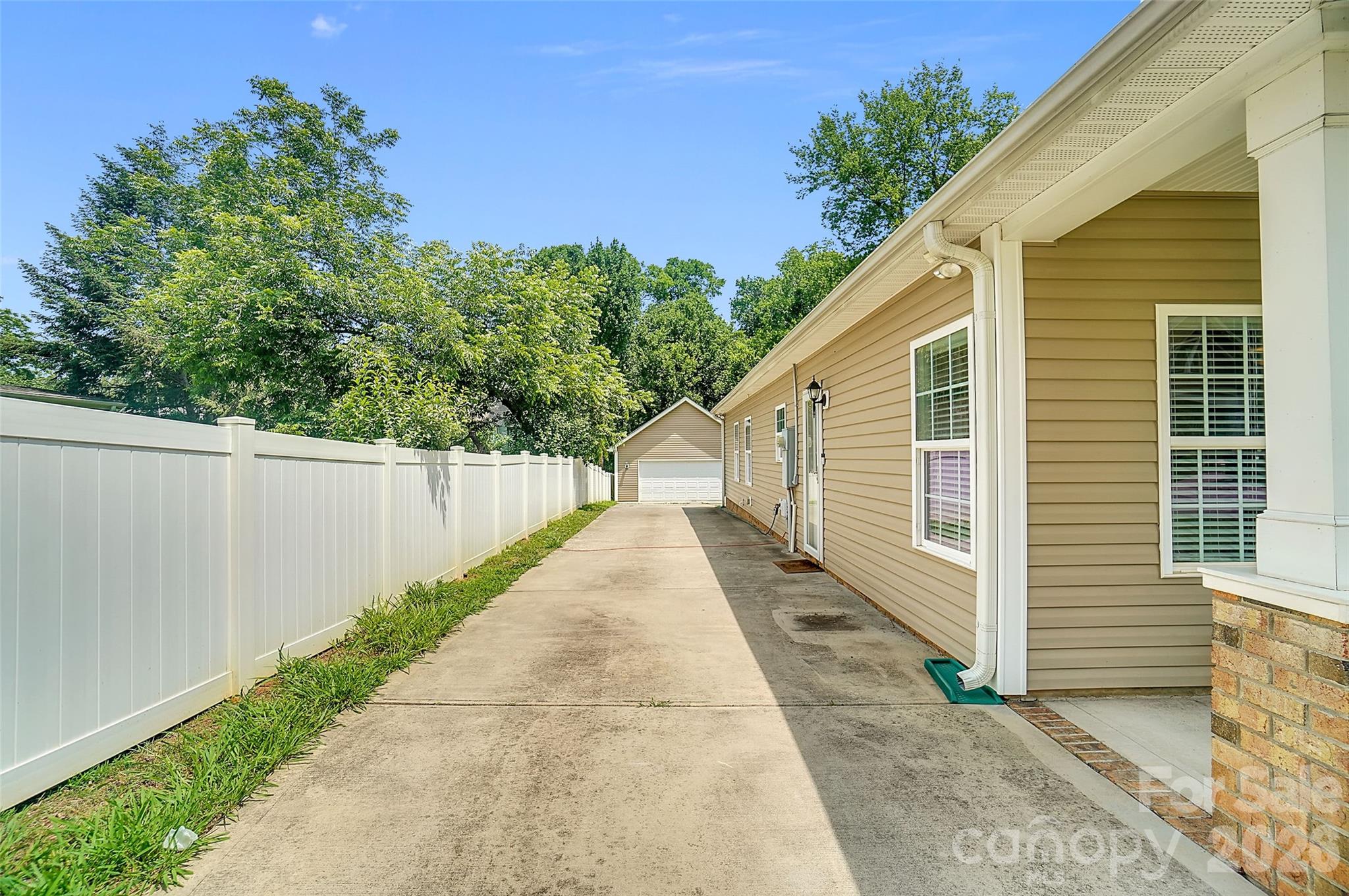 309 Mill Road — Charlotte