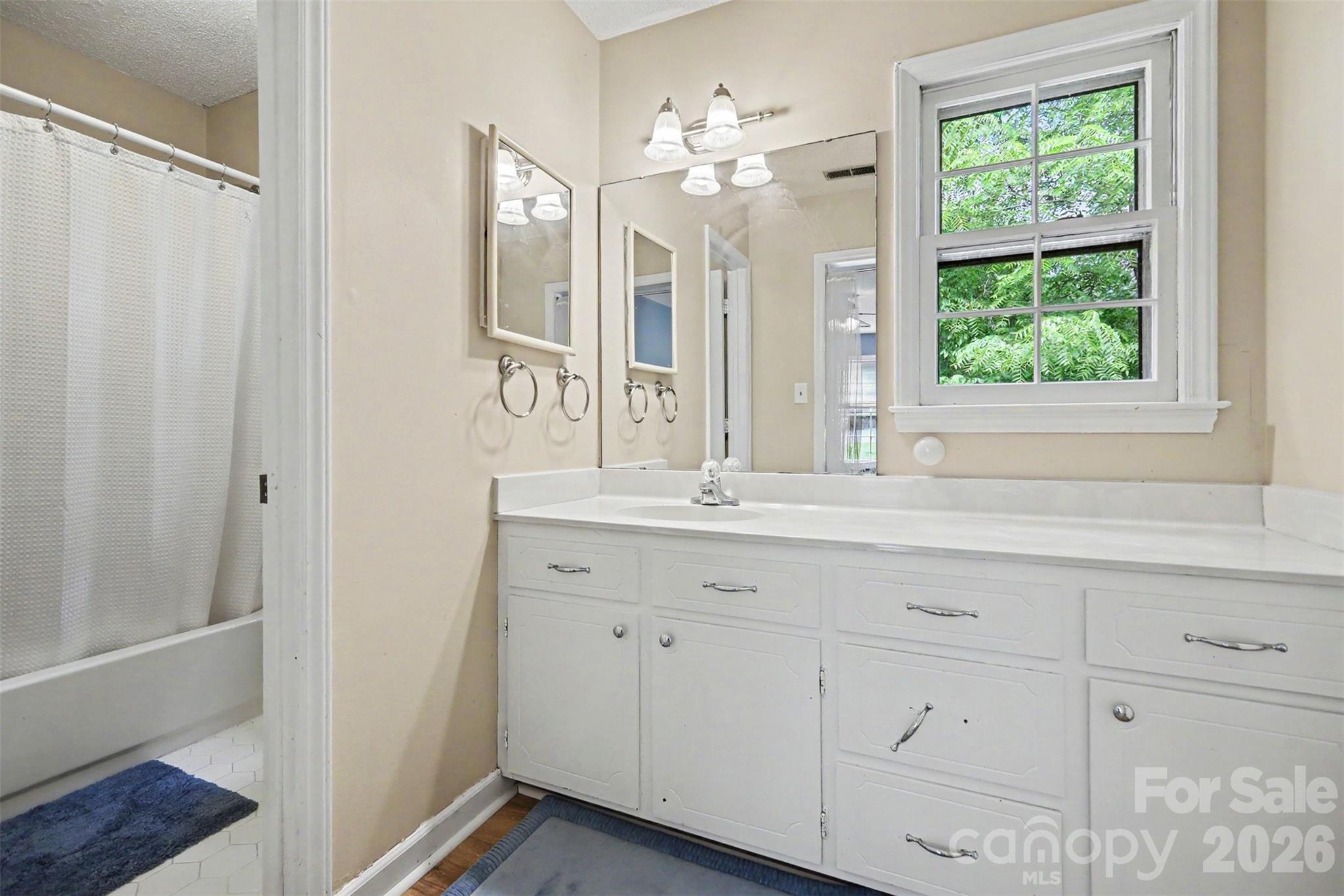 11808 Tall Oak Place — Charlotte