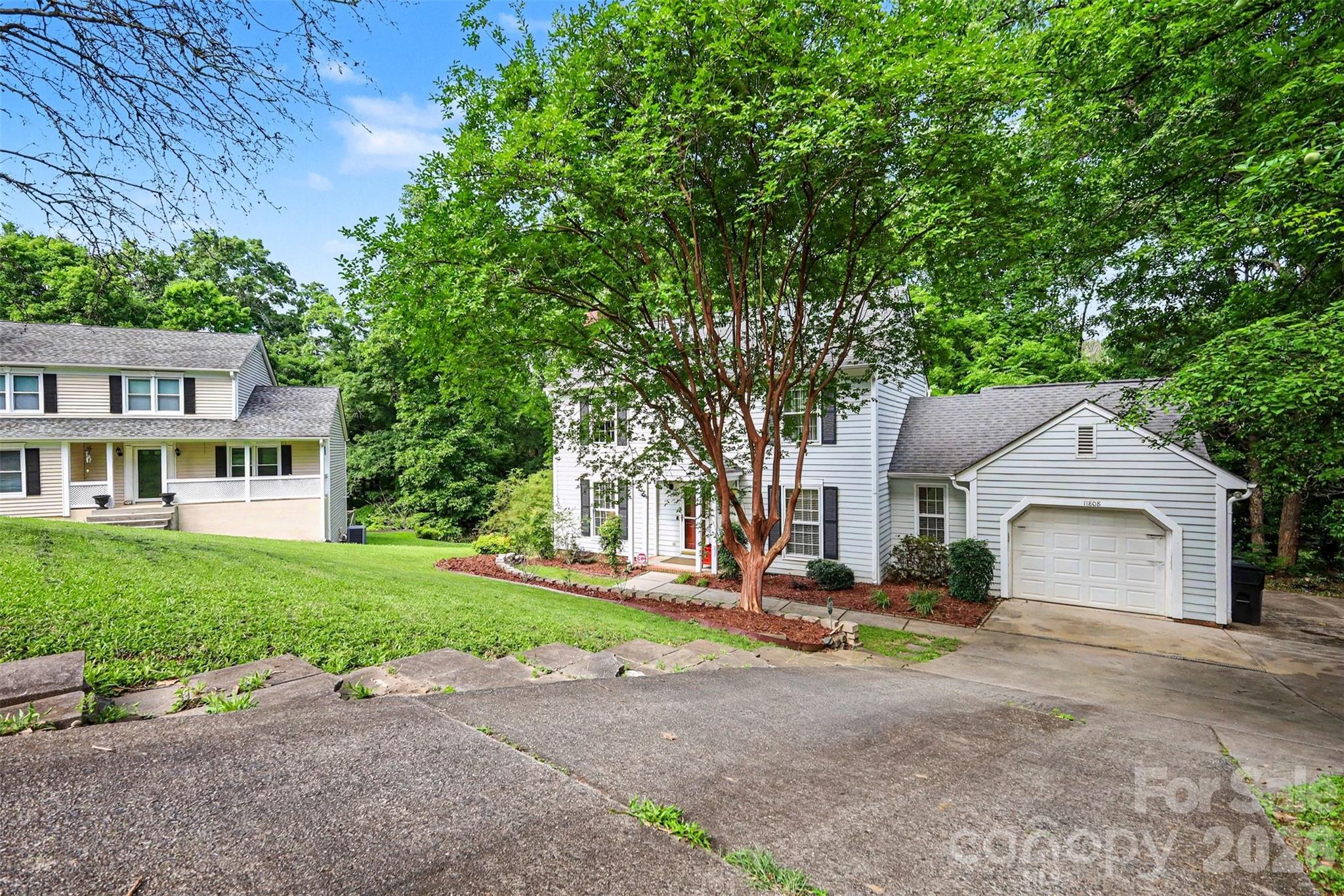 11808 Tall Oak Place — Charlotte