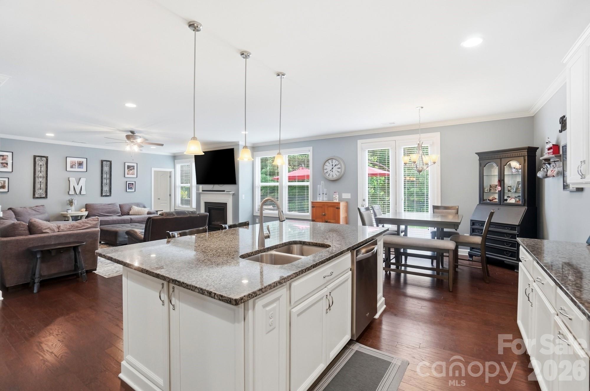 1385 Cilantro Court — Tega Cay
