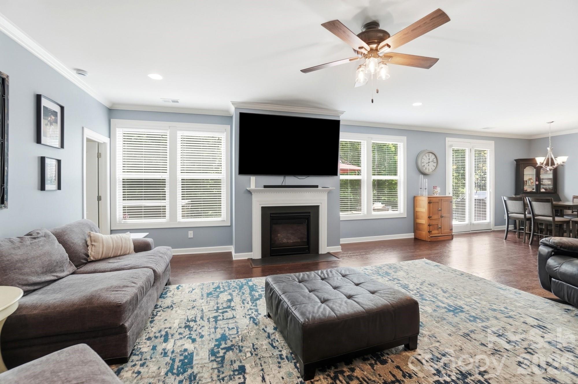1385 Cilantro Court — Tega Cay