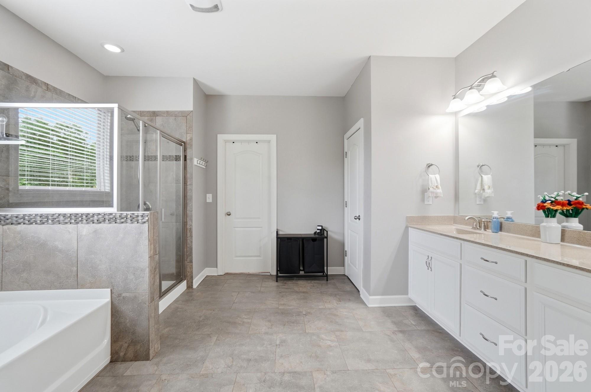 1385 Cilantro Court — Tega Cay