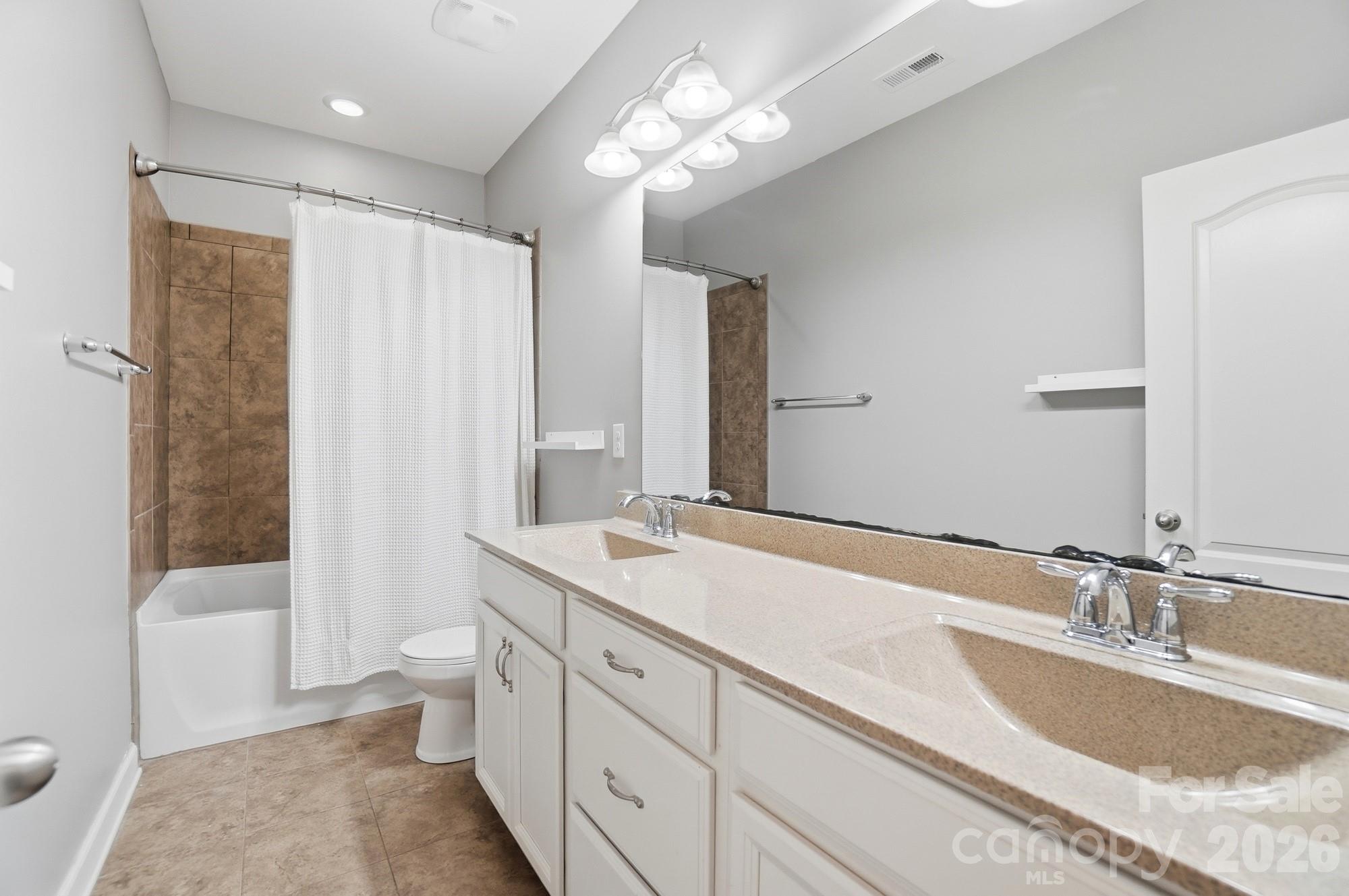 1385 Cilantro Court — Tega Cay