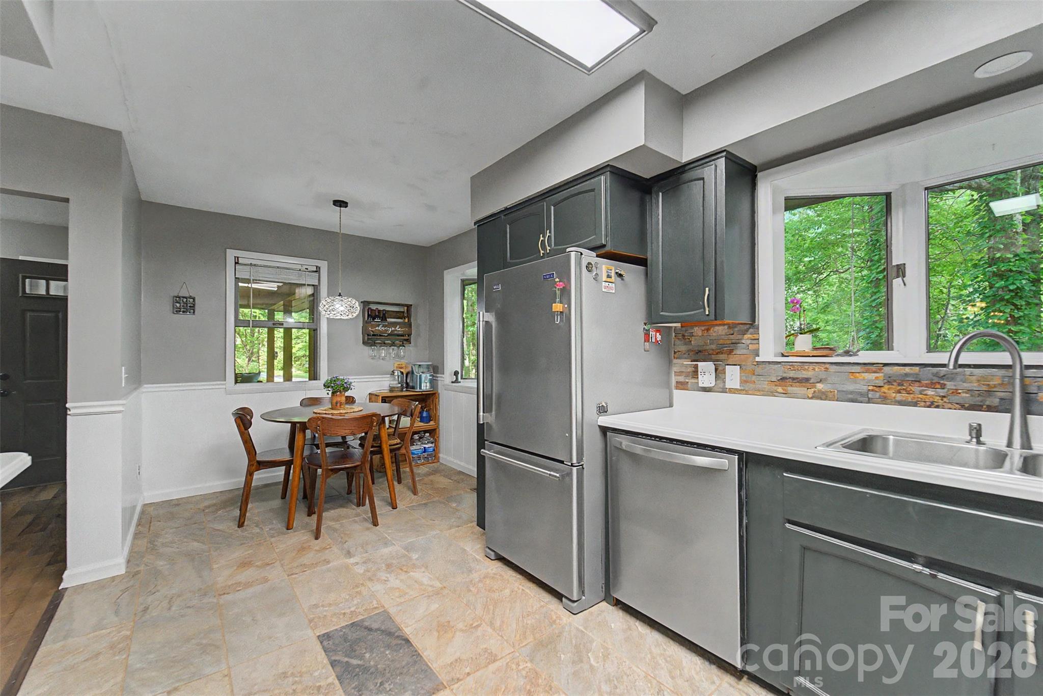 171 High Splendor Road — Robbinsville