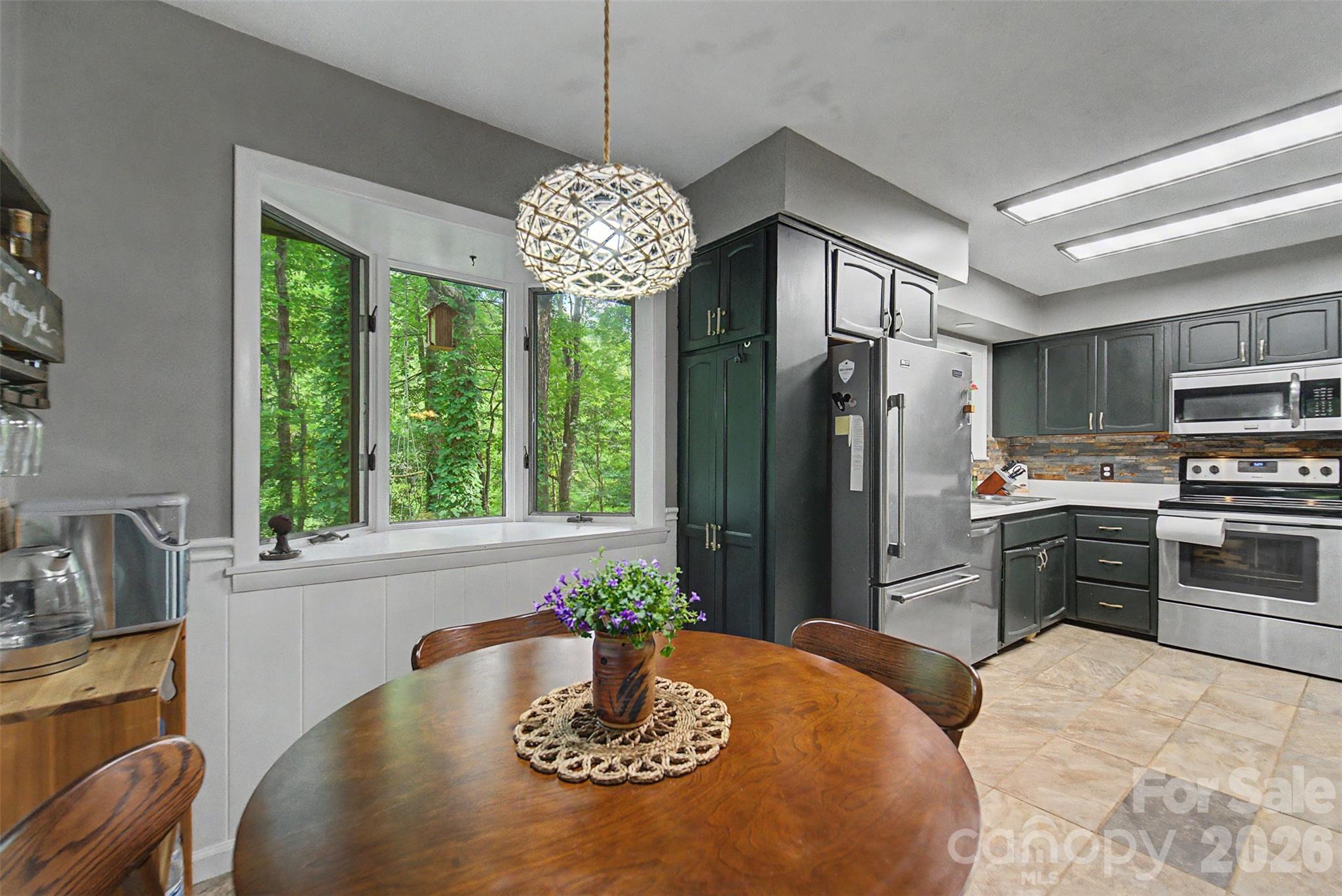 171 High Splendor Road — Robbinsville