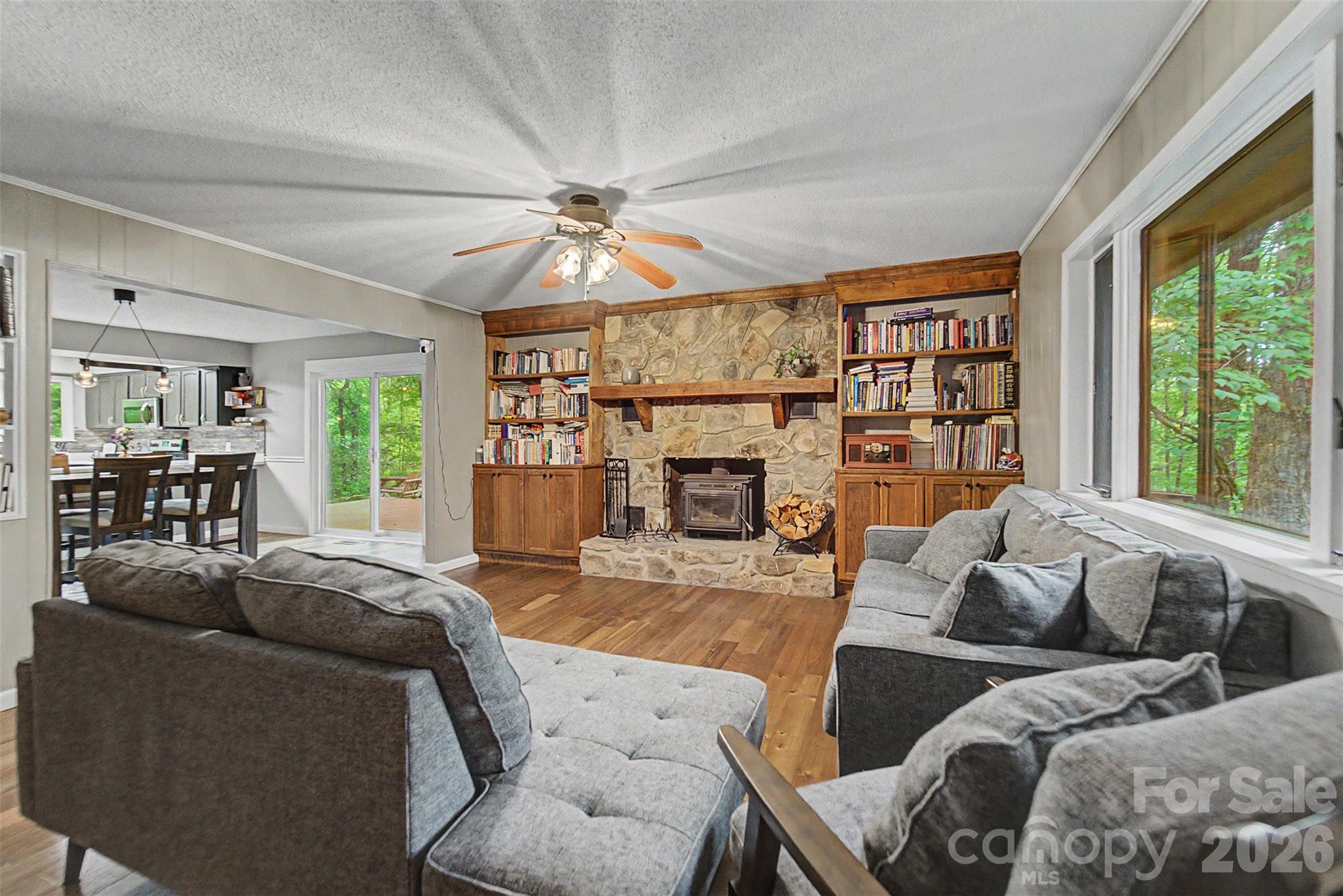 171 High Splendor Road — Robbinsville