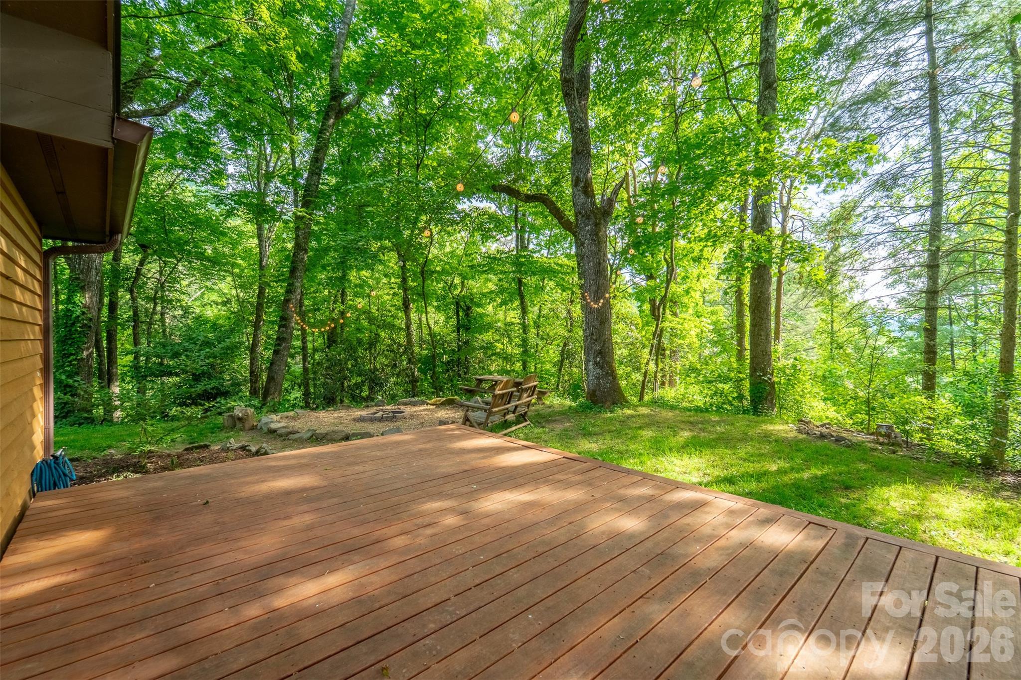 171 High Splendor Road — Robbinsville