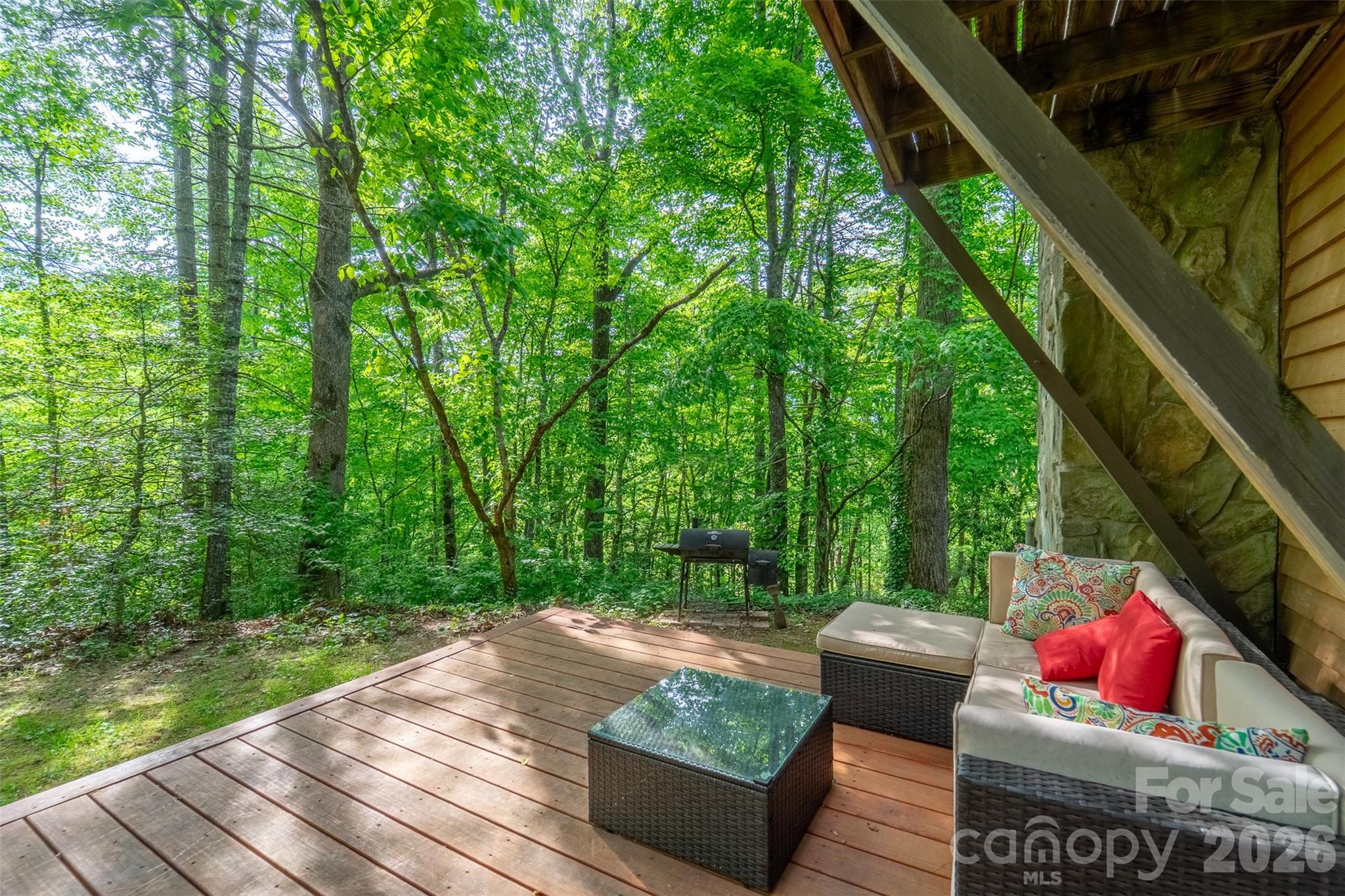 171 High Splendor Road — Robbinsville