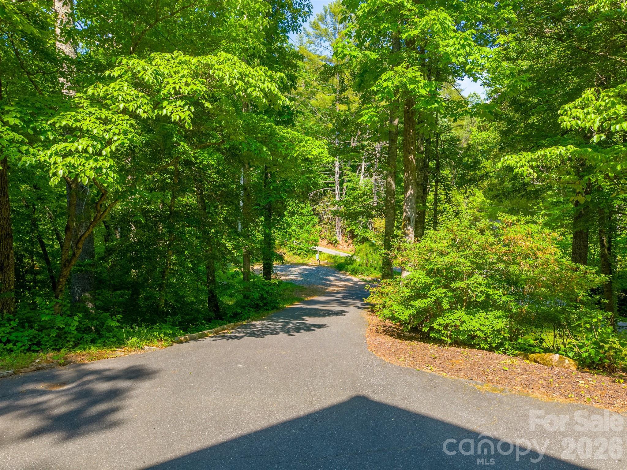 171 High Splendor Road — Robbinsville