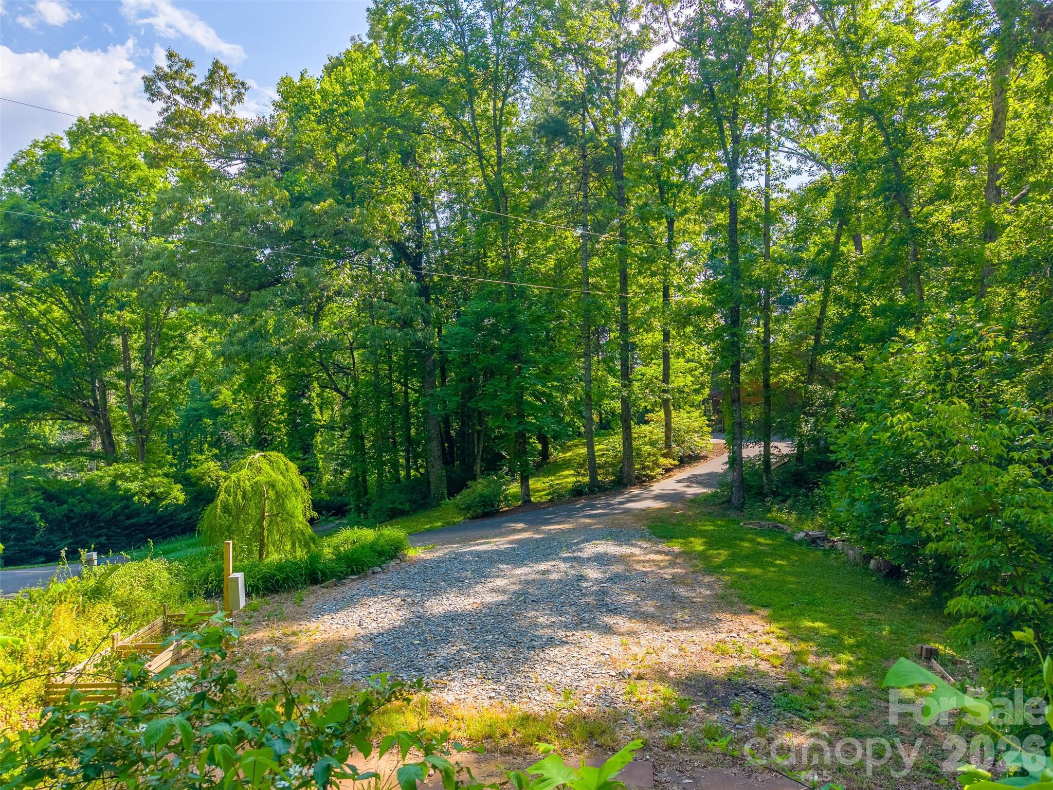 171 High Splendor Road — Robbinsville