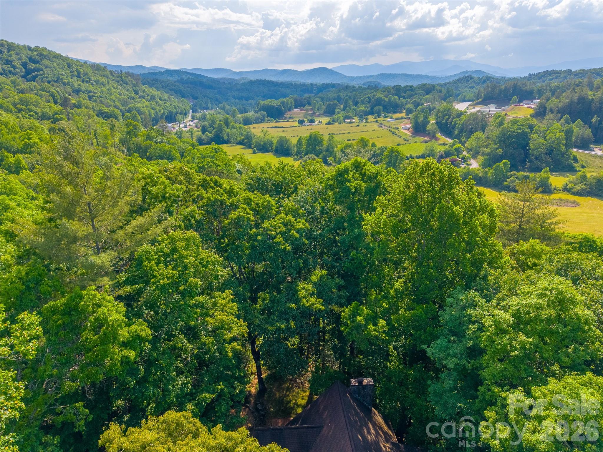 171 High Splendor Road — Robbinsville