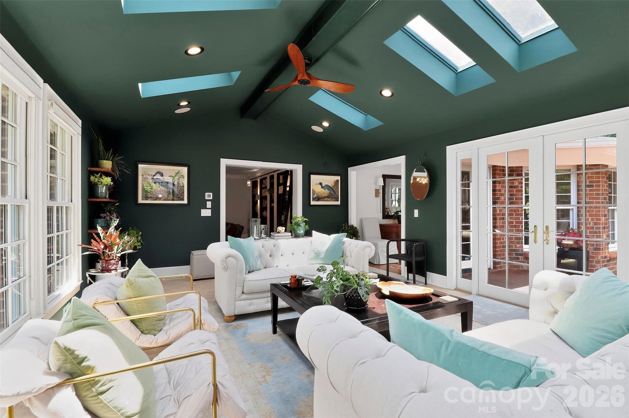 300 Quill Lane — Matthews