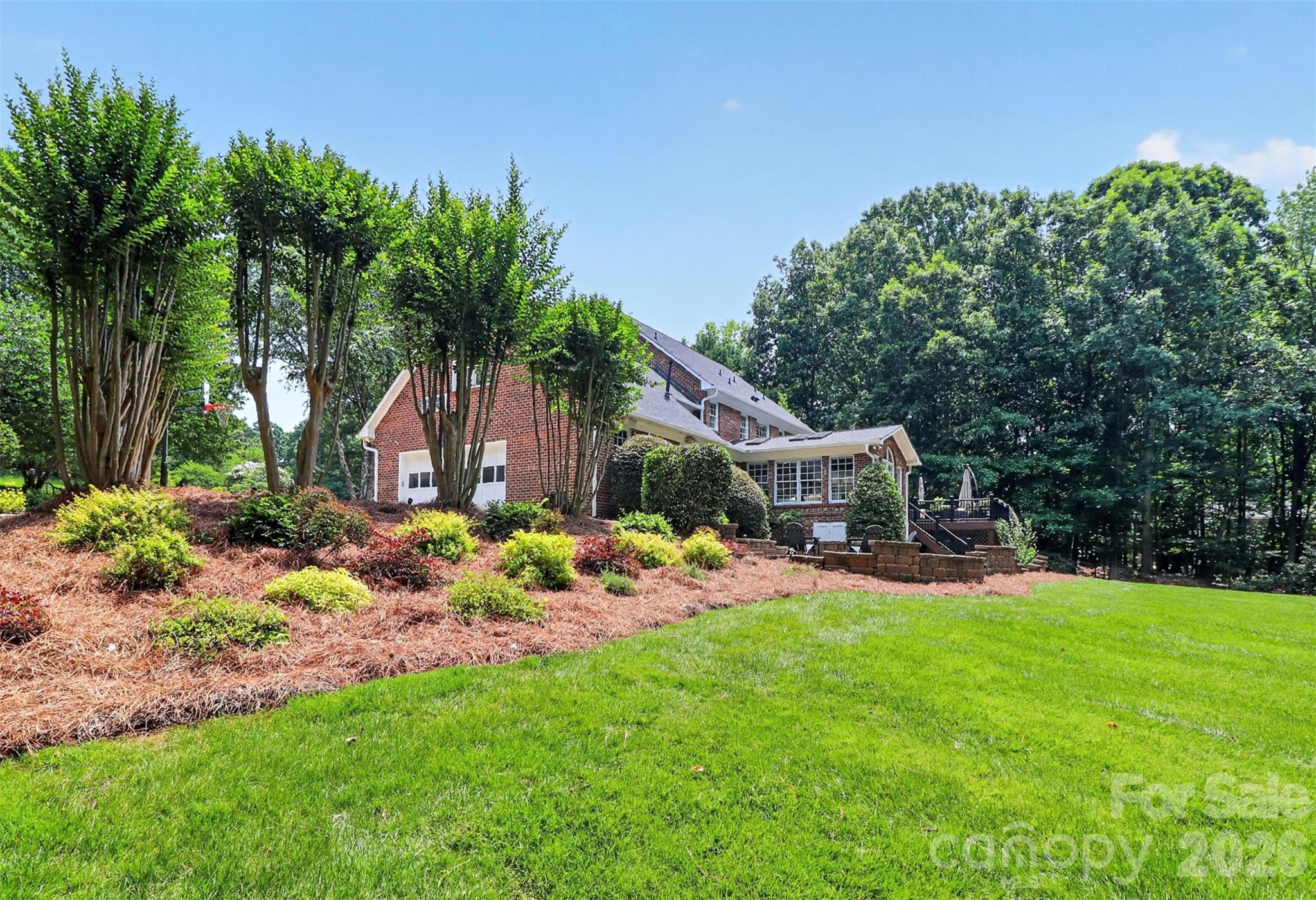 300 Quill Lane — Matthews
