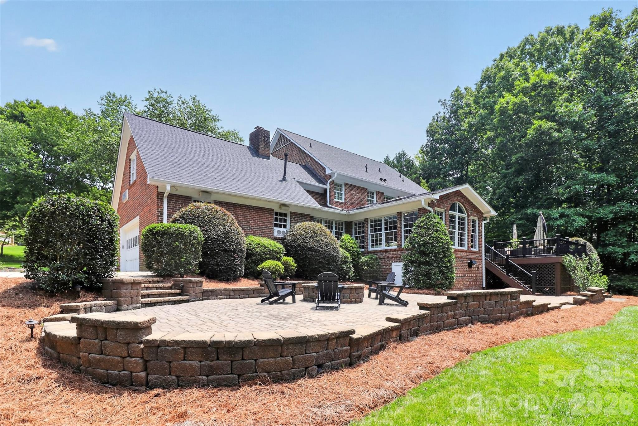 300 Quill Lane — Matthews