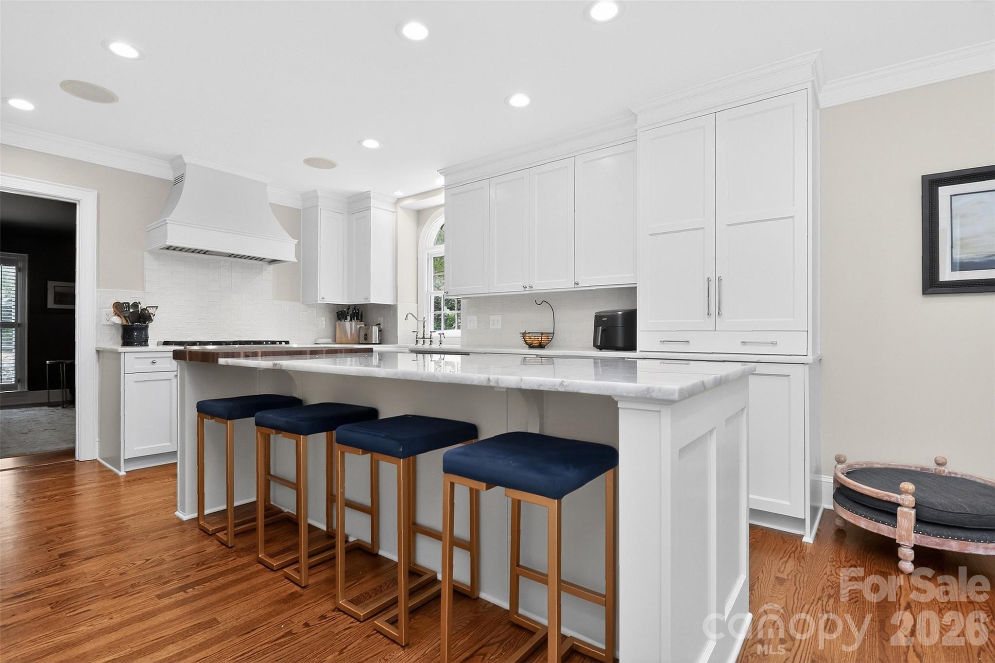300 Quill Lane — Matthews