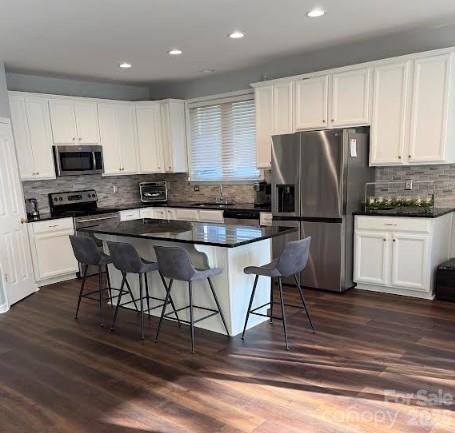 10104 Treetop Lane — Cornelius