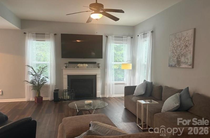 10104 Treetop Lane — Cornelius